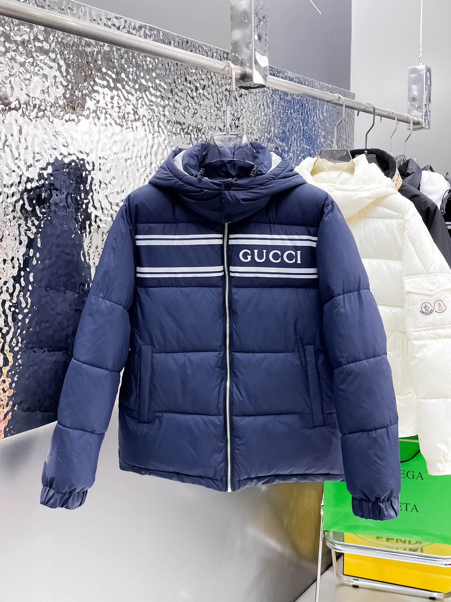 秋冬暖か服 グッチ ダウンジャケット アウター