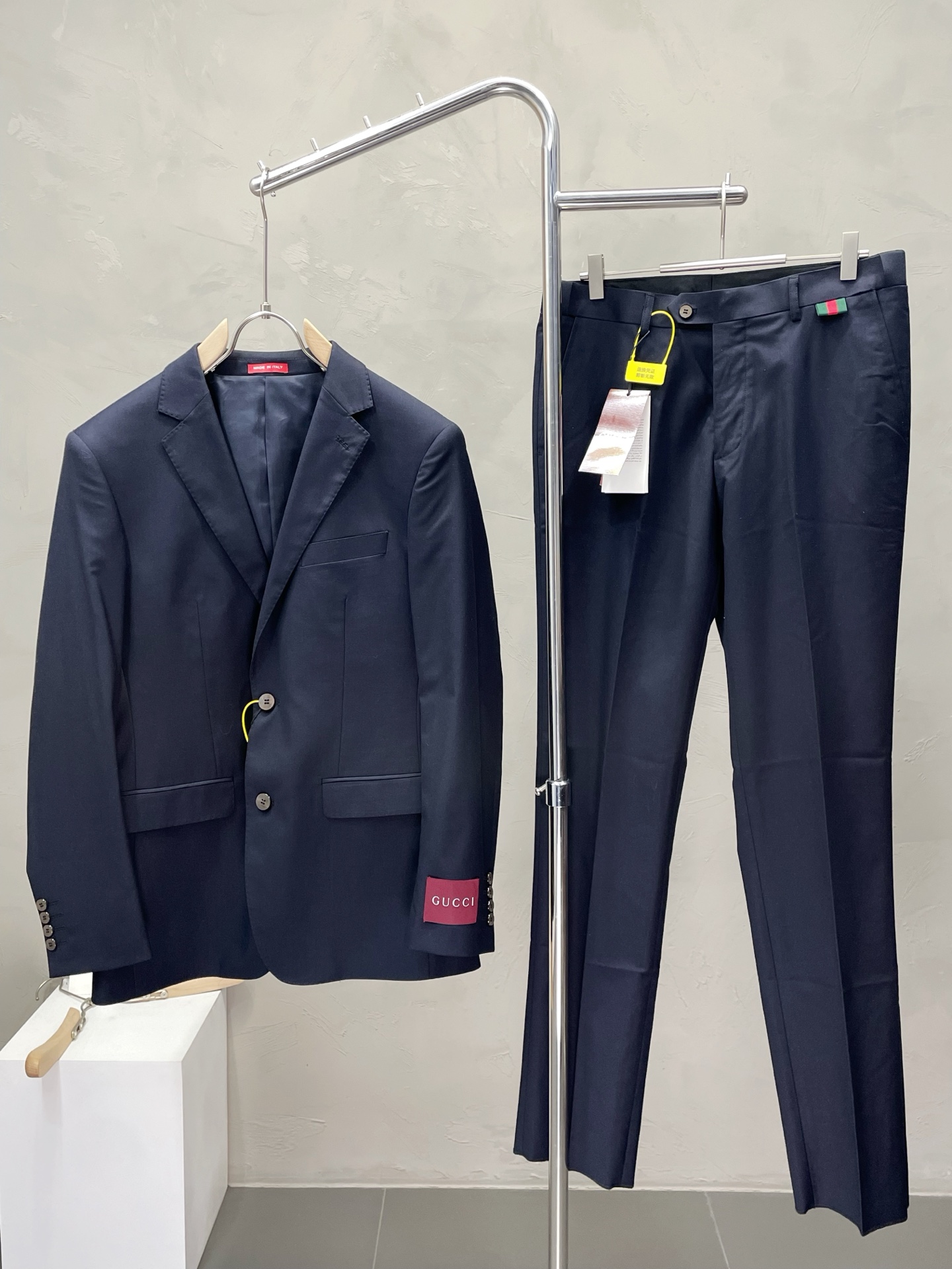 秋冬服 人気商品入荷 グッチ 上下服 セットアップ  メンズ