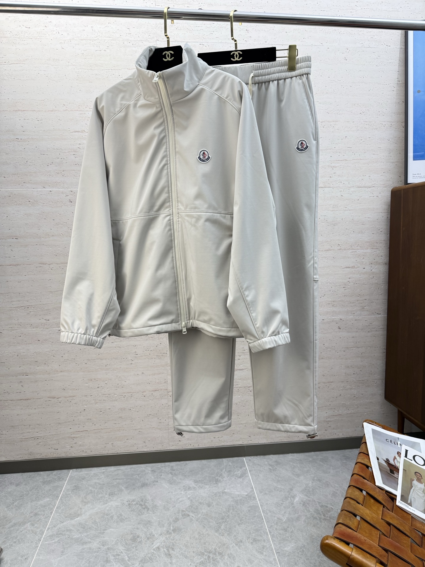 秋冬服 人気商品入荷 モンクレール 上下服 セットアップ  メンズ