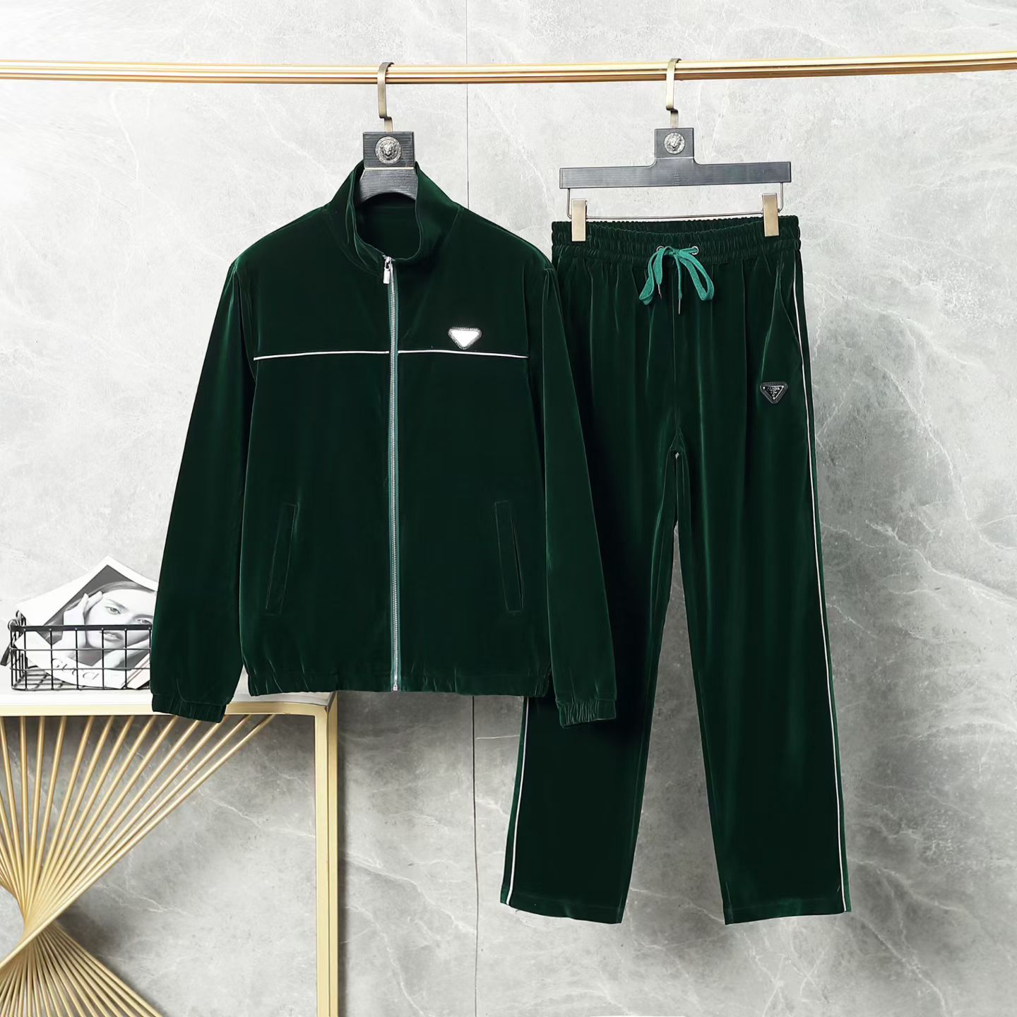 秋冬服 人気ランキング プラダ 上下服 セットアップ メンズ