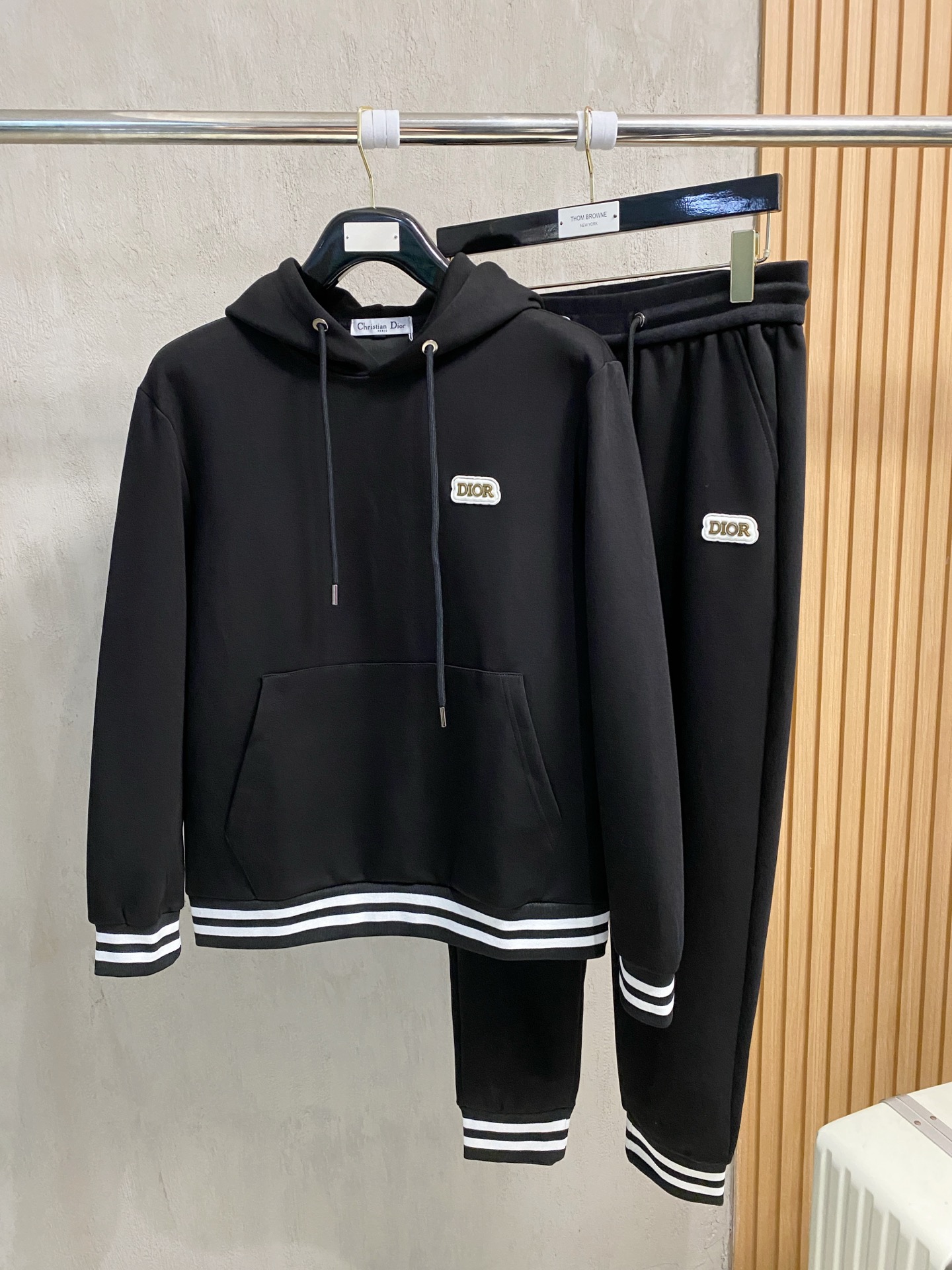 気ランキング第1位 クリスチャンディオール 上下服 セットアップ メンズ