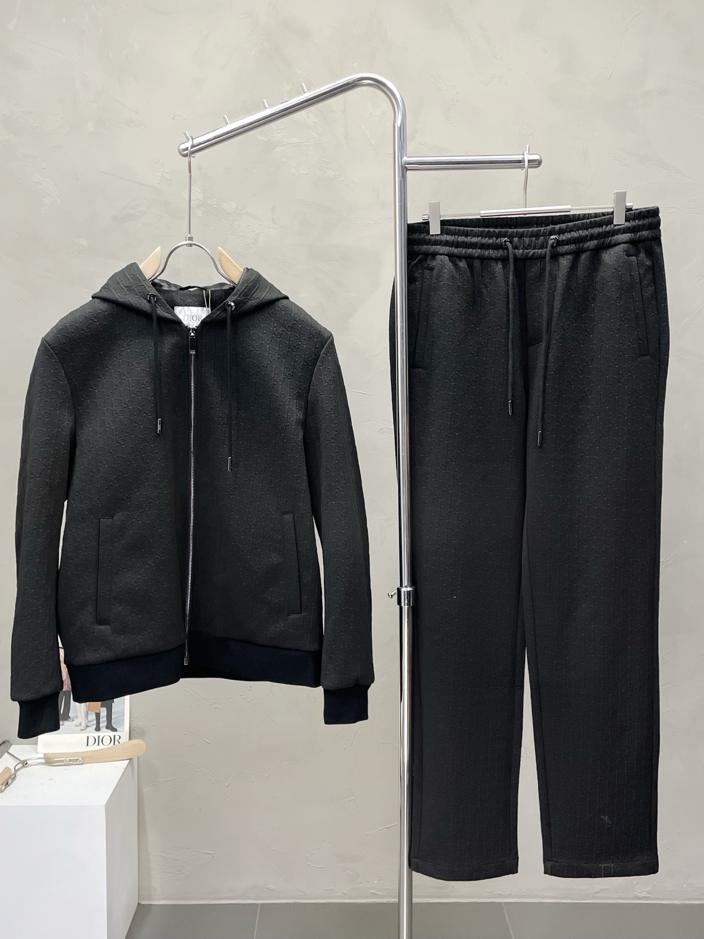気ランキング第1位 クリスチャンディオール 上下服 セットアップ  メンズ