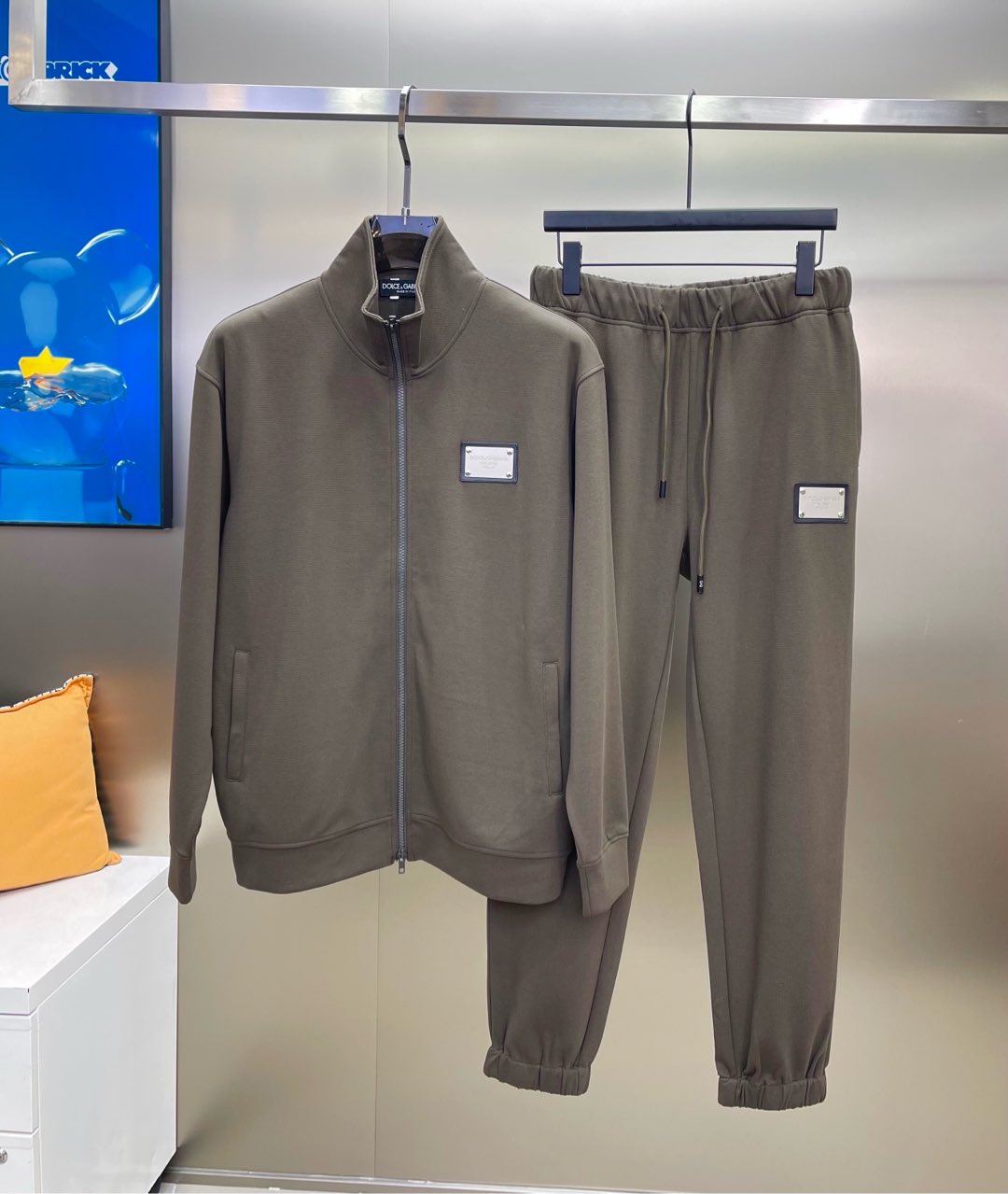 秋冬服 人気商品入荷 ドルチェ&ガッバーナ 上下服 セットアップ メンズ