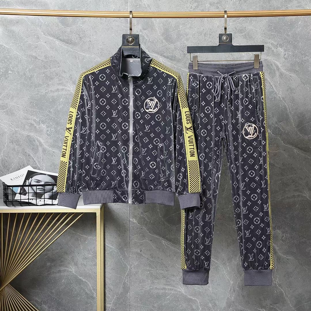 秋冬服 人気商品入荷 ルイヴィトン 上下服 セットアップ  メンズ
