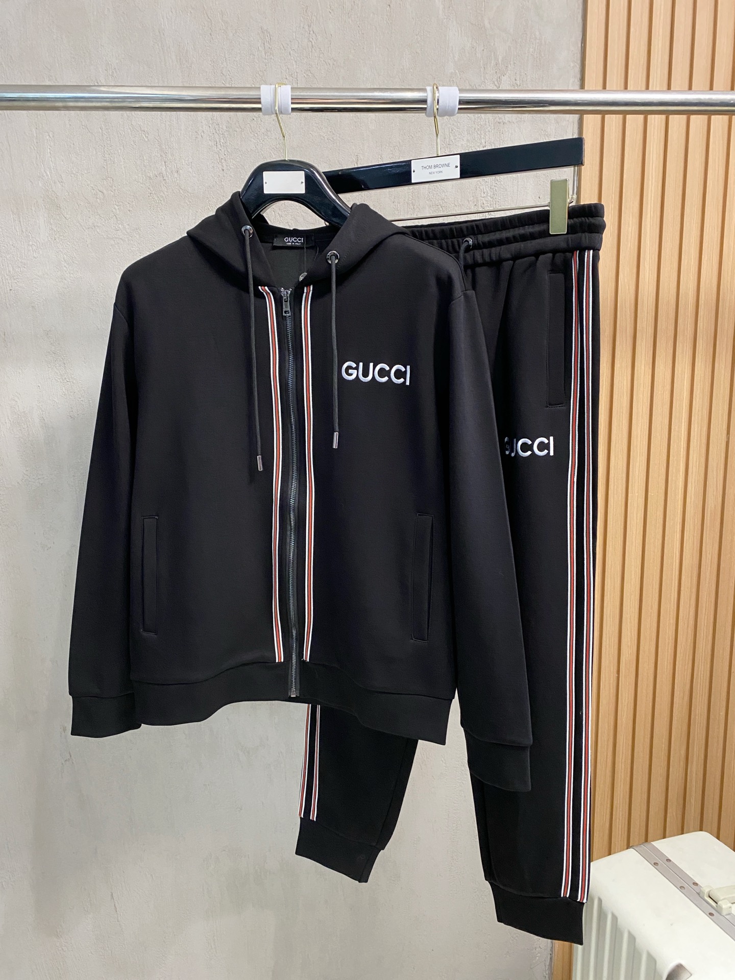 秋冬服 人気商品入荷 グッチ 上下服 セットアップ  メンズ