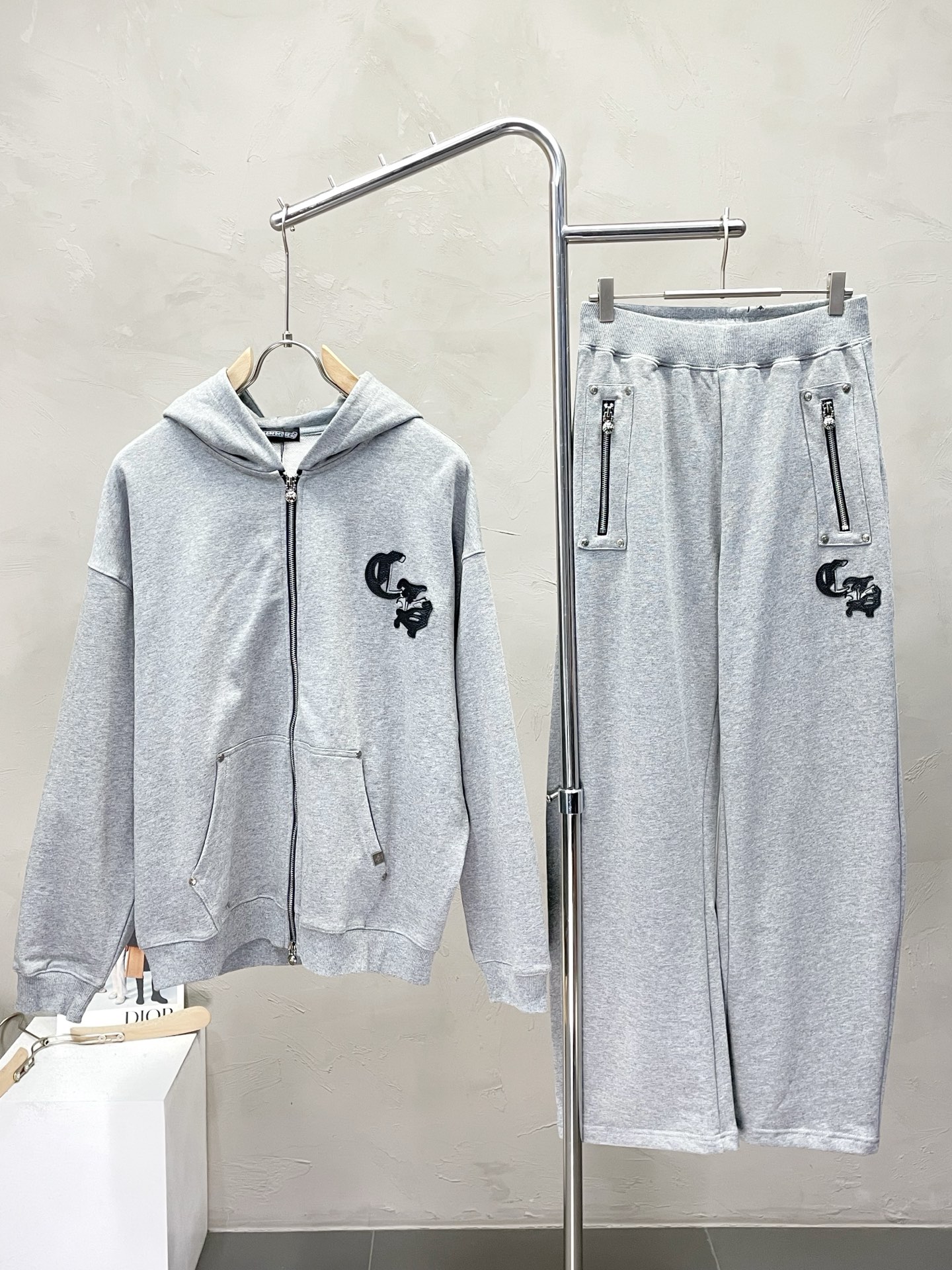 秋冬服 人気商品入荷 クロムハーツ スウェットセットアップウィメンズ