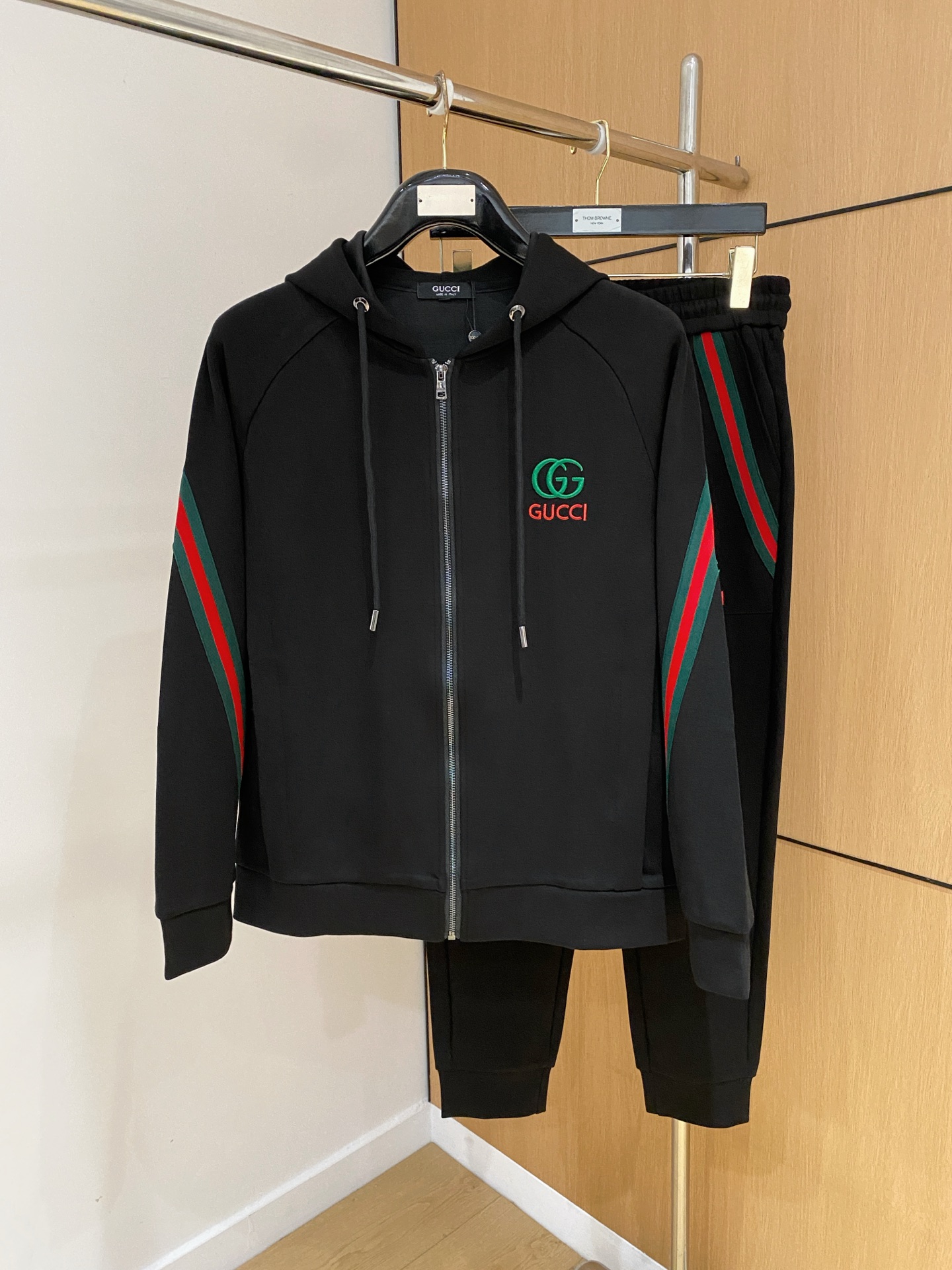 秋冬服 人気商品入荷 グッチ 上下服 セットアップ  メンズ