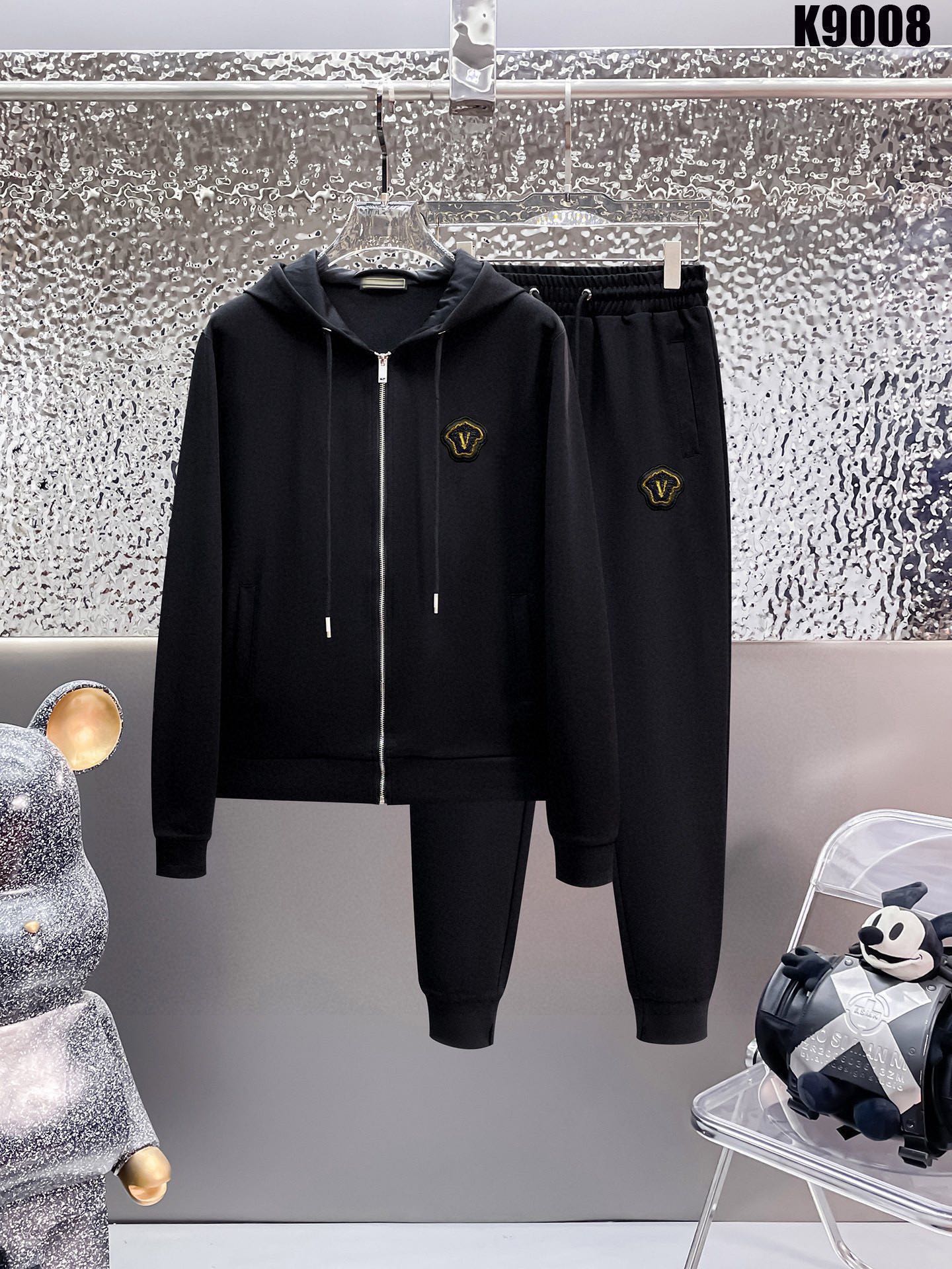 秋冬服 人気商品入荷 ヴェルサーチ 上下服 セットアップ  メンズ