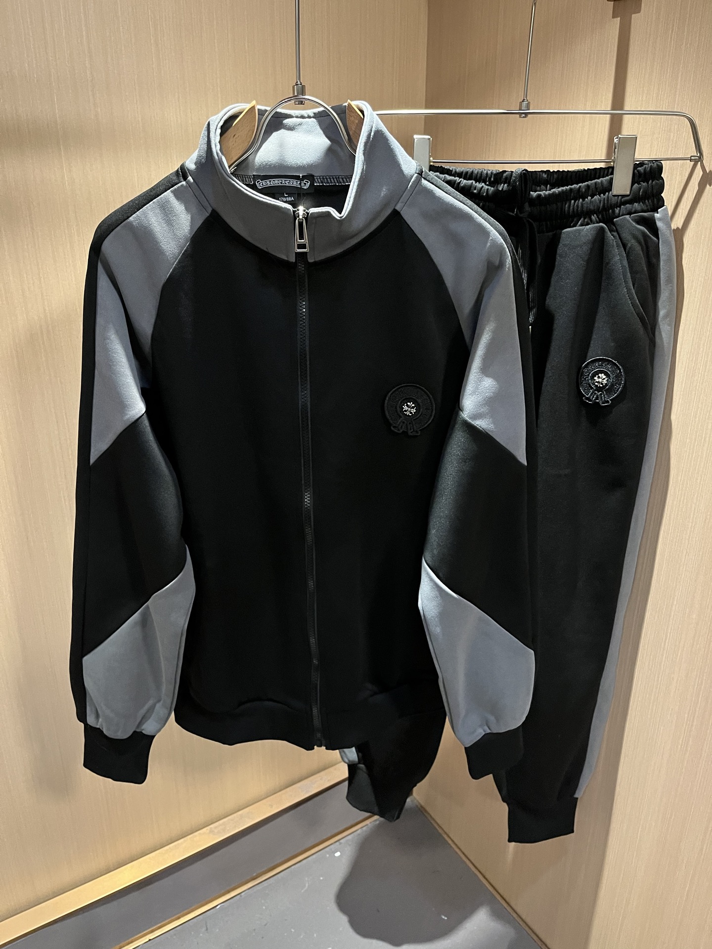 秋冬服 人気商品入荷 クロムハーツ 上下服 セットアップ? 恋人着