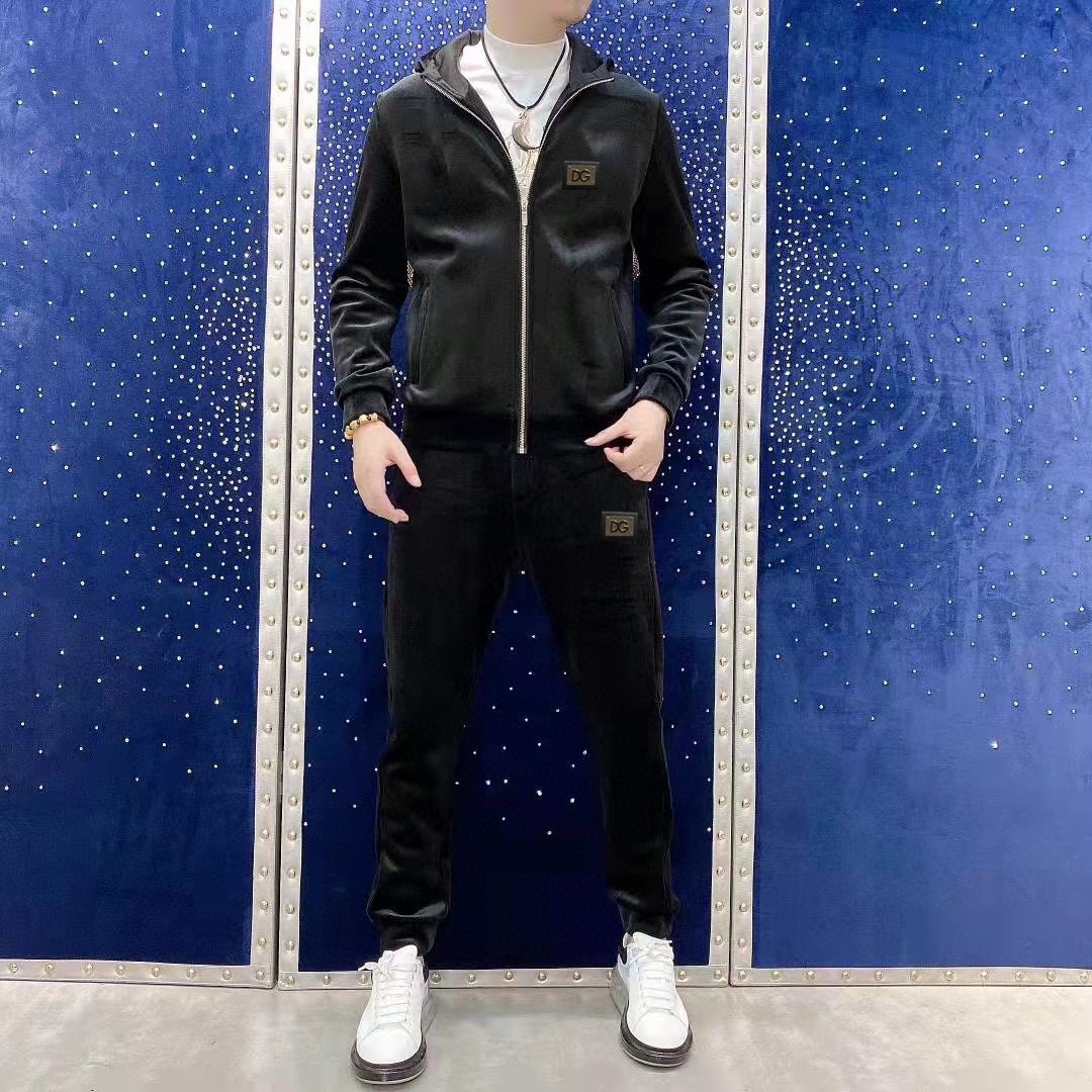 秋冬服 人気商品入荷 ドルチェ&ガッバーナ 上下服 セットアップ  メンズ
