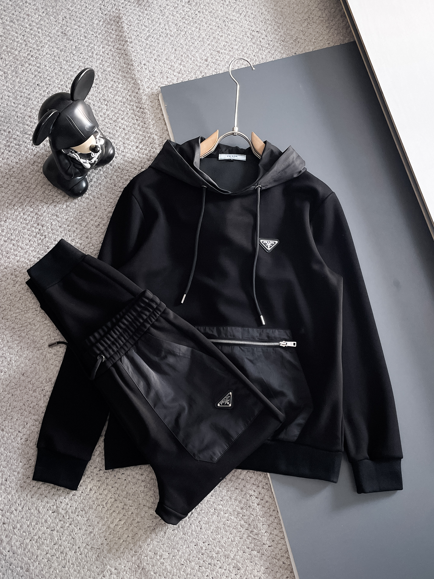秋冬服 人気ランキング プラダ 上下服 セットアップ メンズ