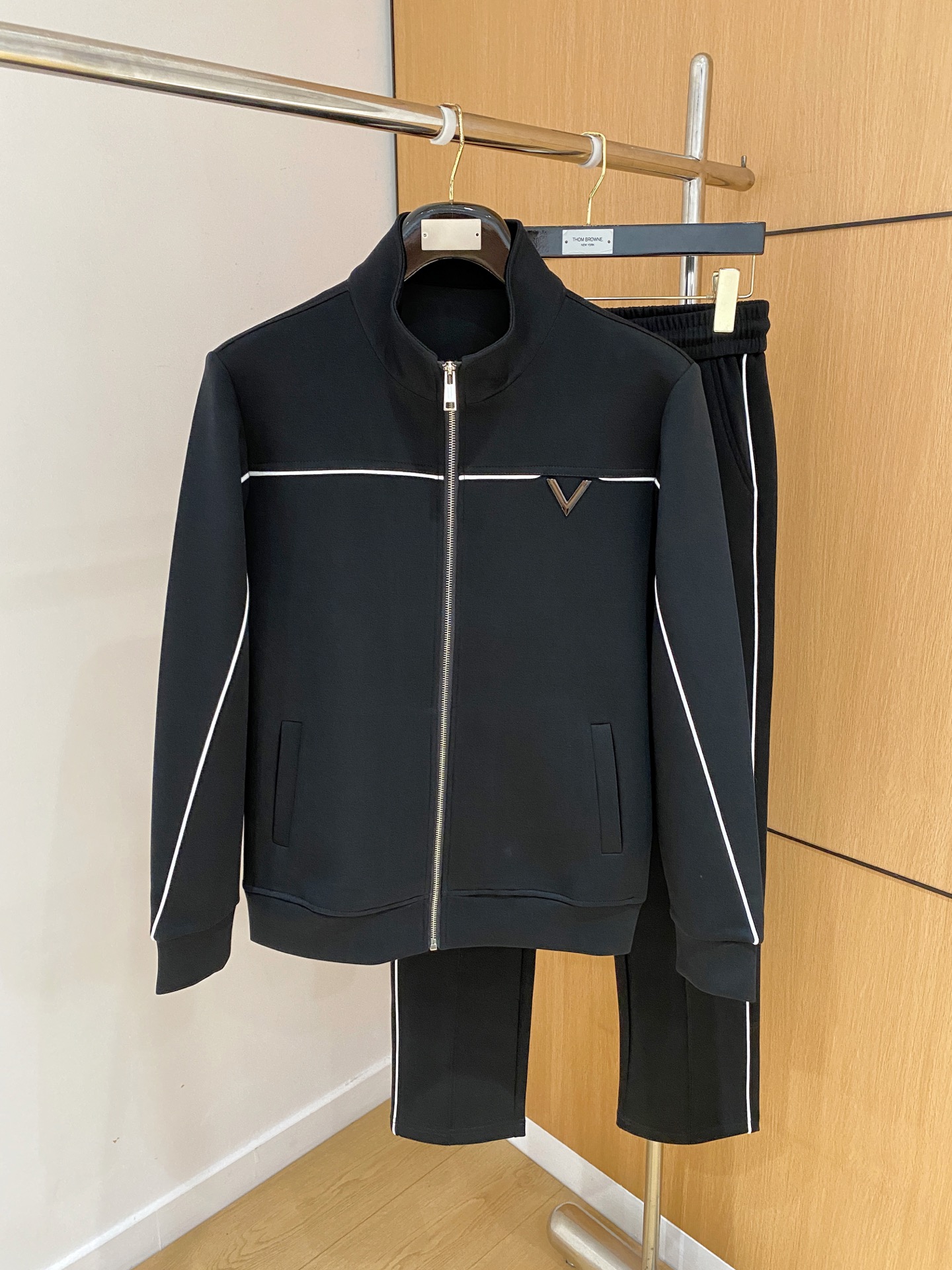 秋冬服 人気商品入荷 ルイヴィトン 上下服 セットアップ メンズ