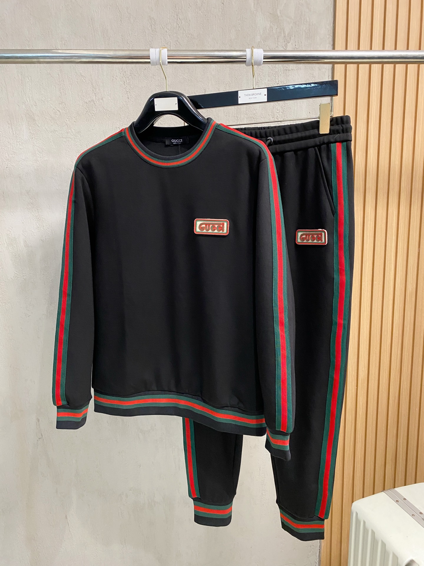 秋冬服 人気商品入荷 グッチ 上下服 セットアップ メンズ