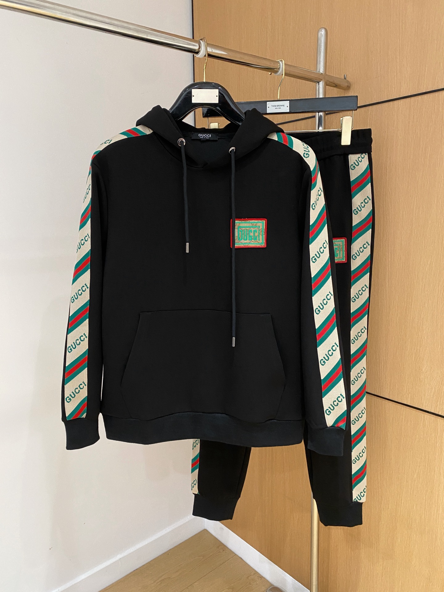 秋冬服 人気商品入荷 グッチ 上下服 セットアップ メンズ