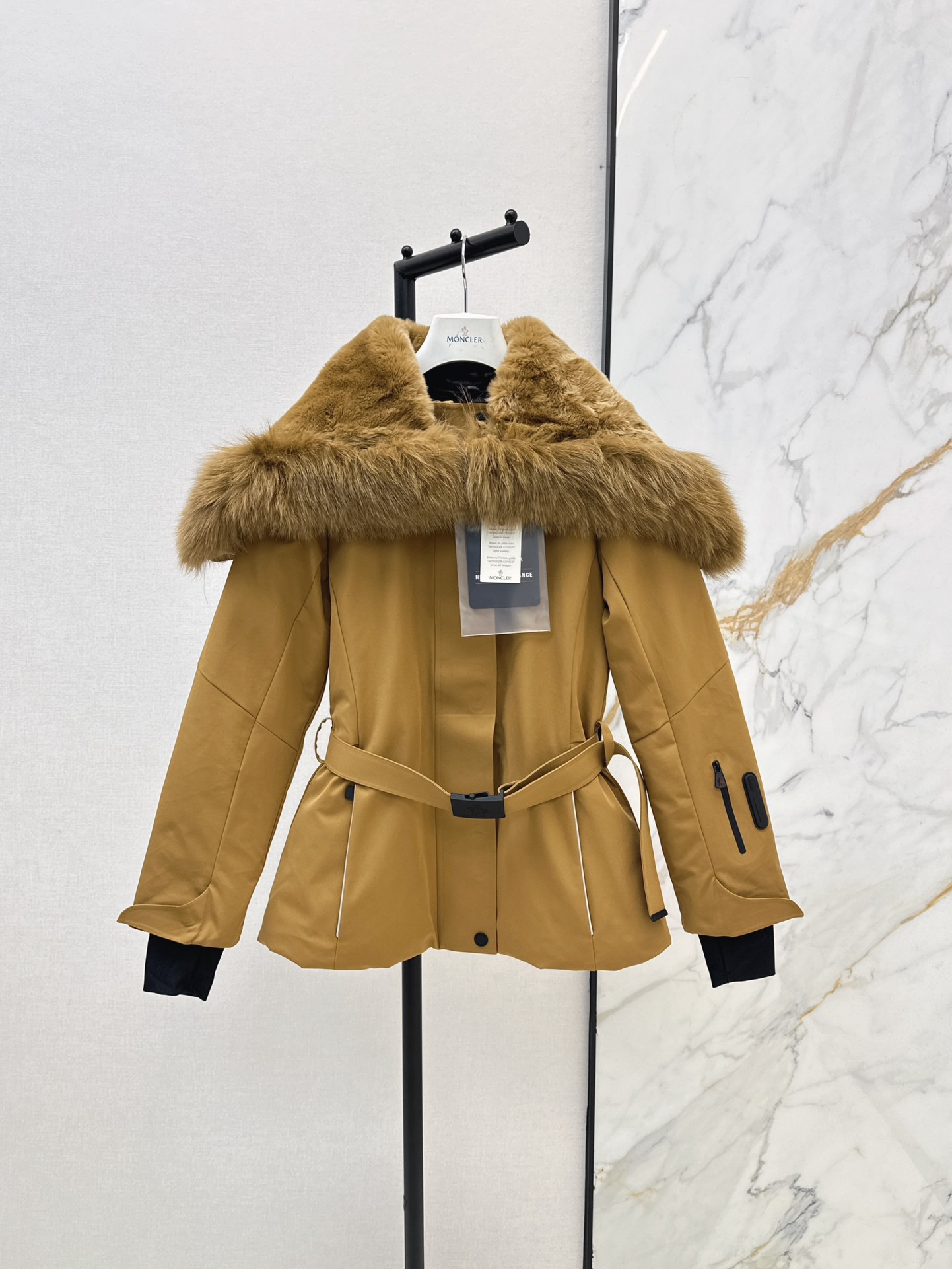 秋冬暖か服 モンクレール ダウンジャケット アウター  レディース