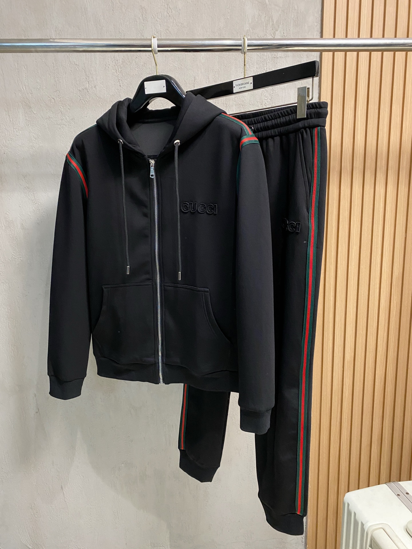 秋冬服 人気商品入荷 グッチ 上下服 セットアップ メンズ