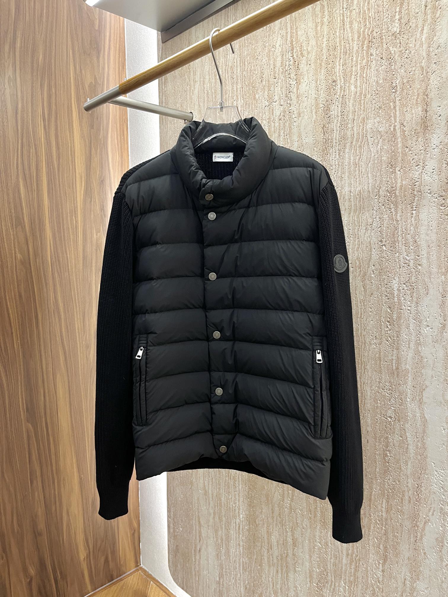 25秋冬暖か服 モンクレール ダウンジャケットアウター メンズ