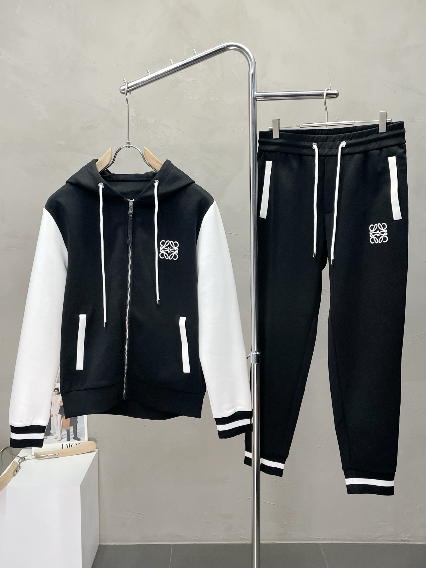 秋冬服 人気商品入荷 ロエベ 上下服 上下セットアップ スーツ