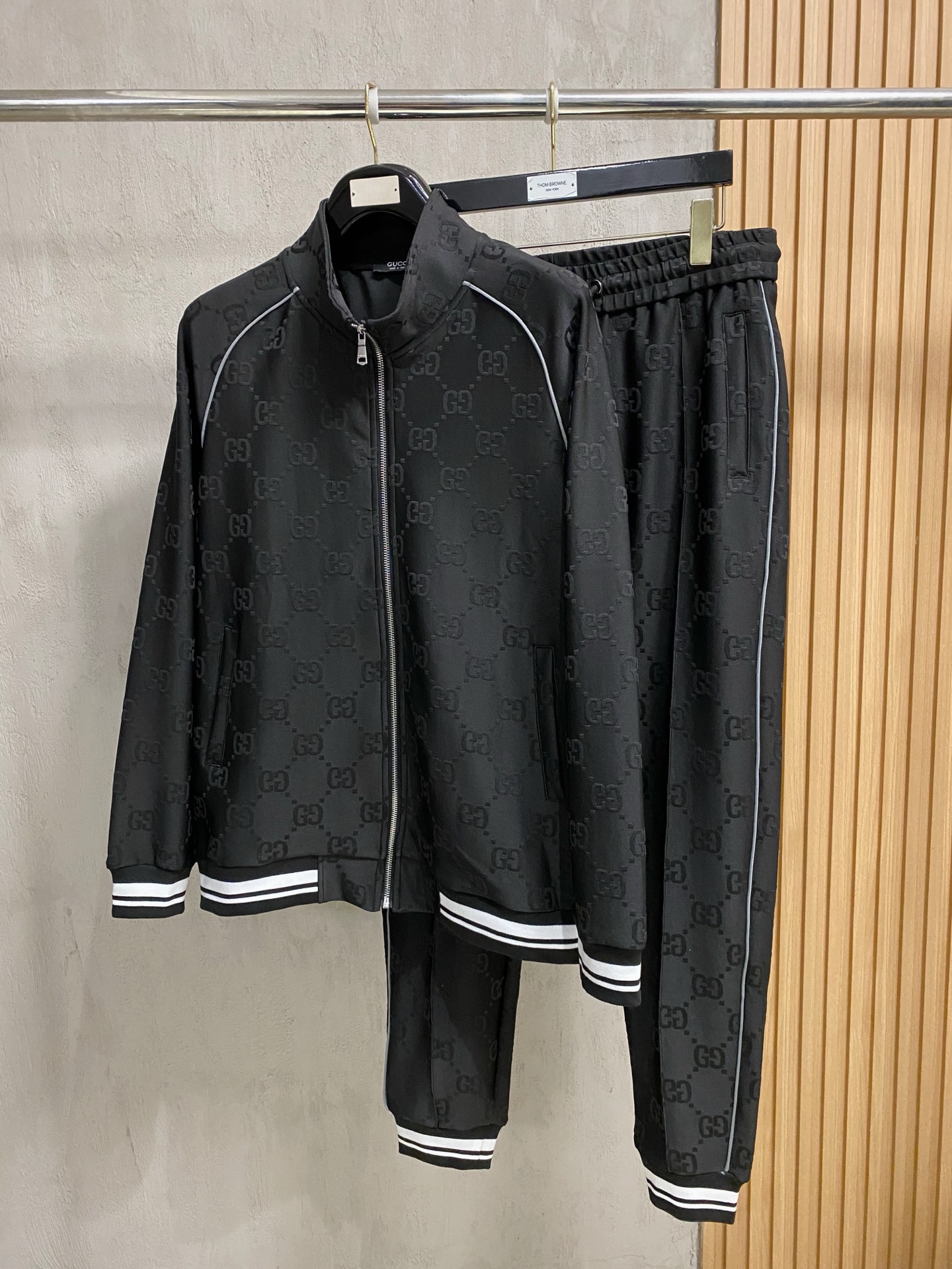 秋冬服 人気商品入荷 グッチ 上下服 セットアップ メンズ
