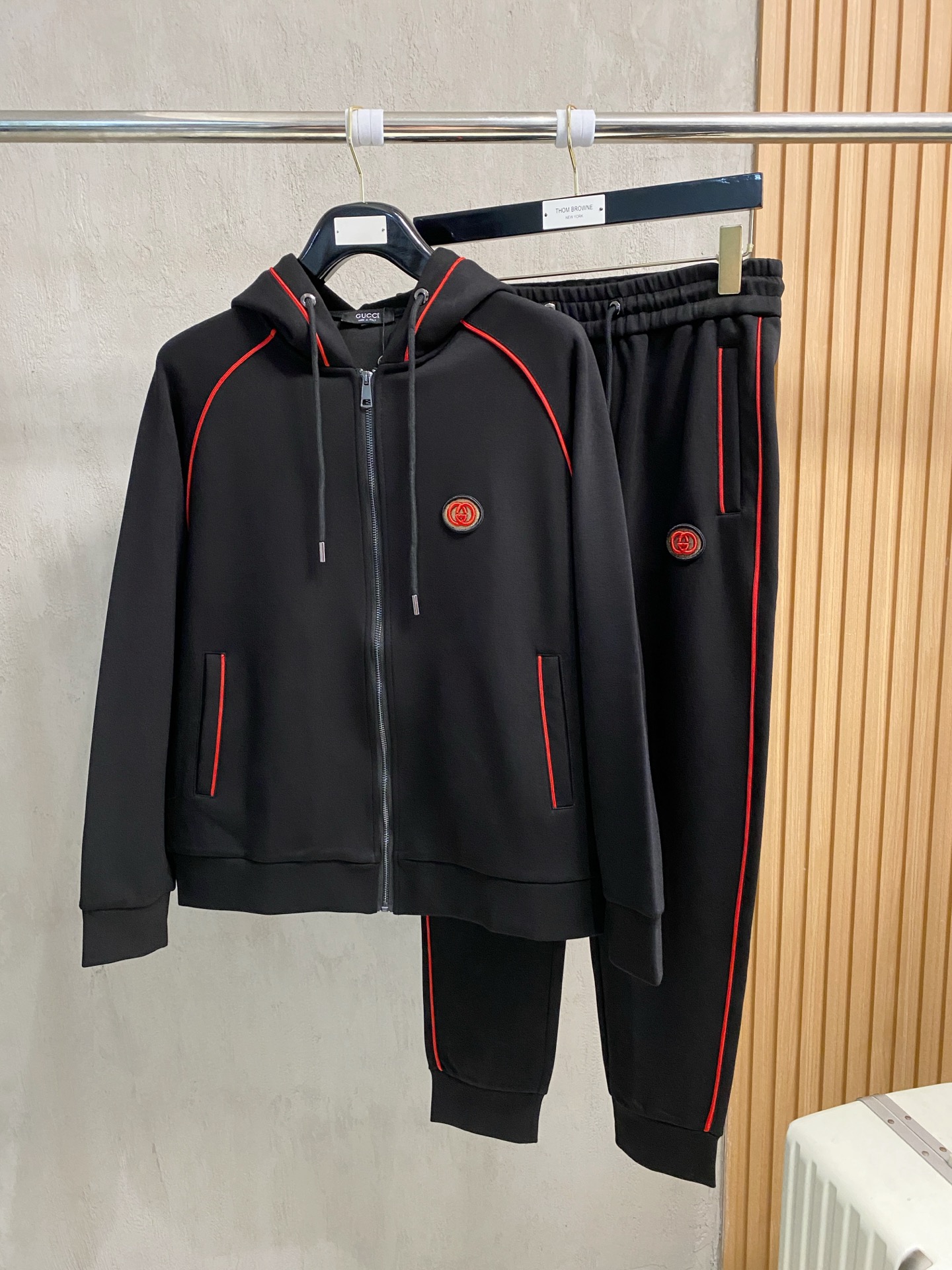 秋冬服 人気商品入荷 グッチ 上下服 セットアップ  メンズ