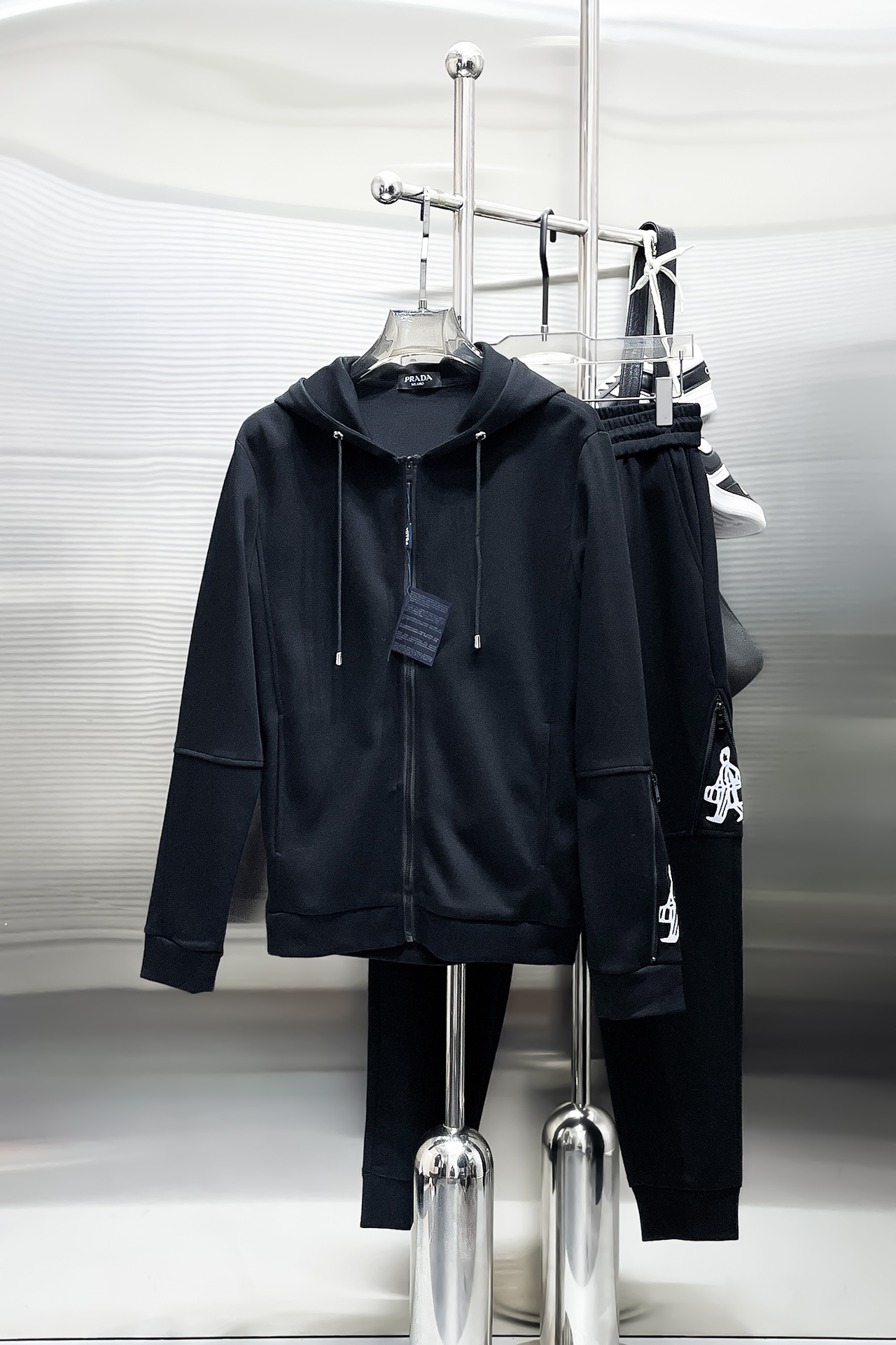 秋冬服 人気ランキング プラダ 上下服 セットアップ メンズ