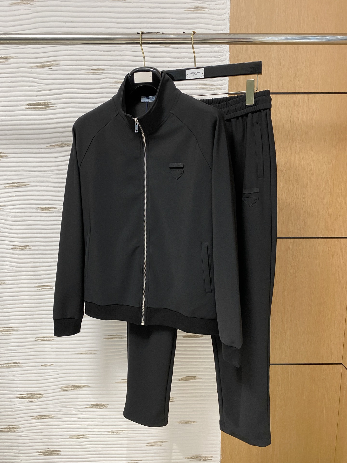 秋冬服 人気ランキング プラダ 上下服 セットアップ メンズ
