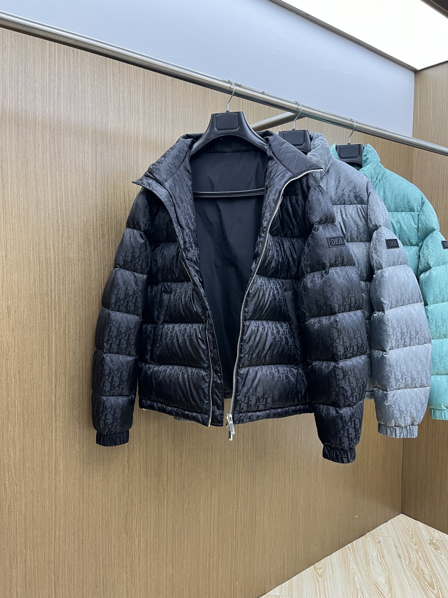 25秋冬暖か服 クリスチャンディオール ダウンジャケット アウター