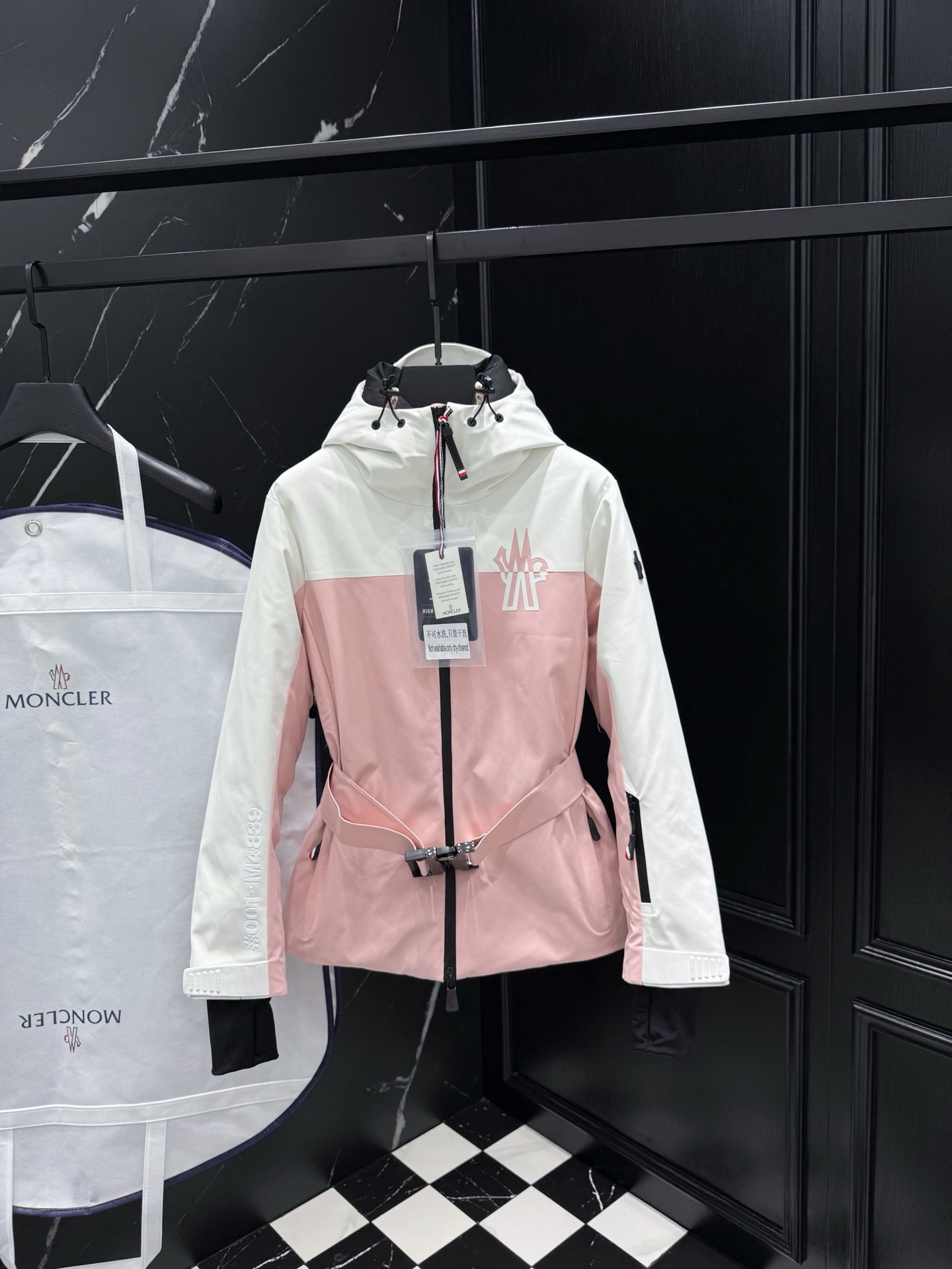 秋冬暖か服 モンクレール ダウンジャケット アウター  レディース