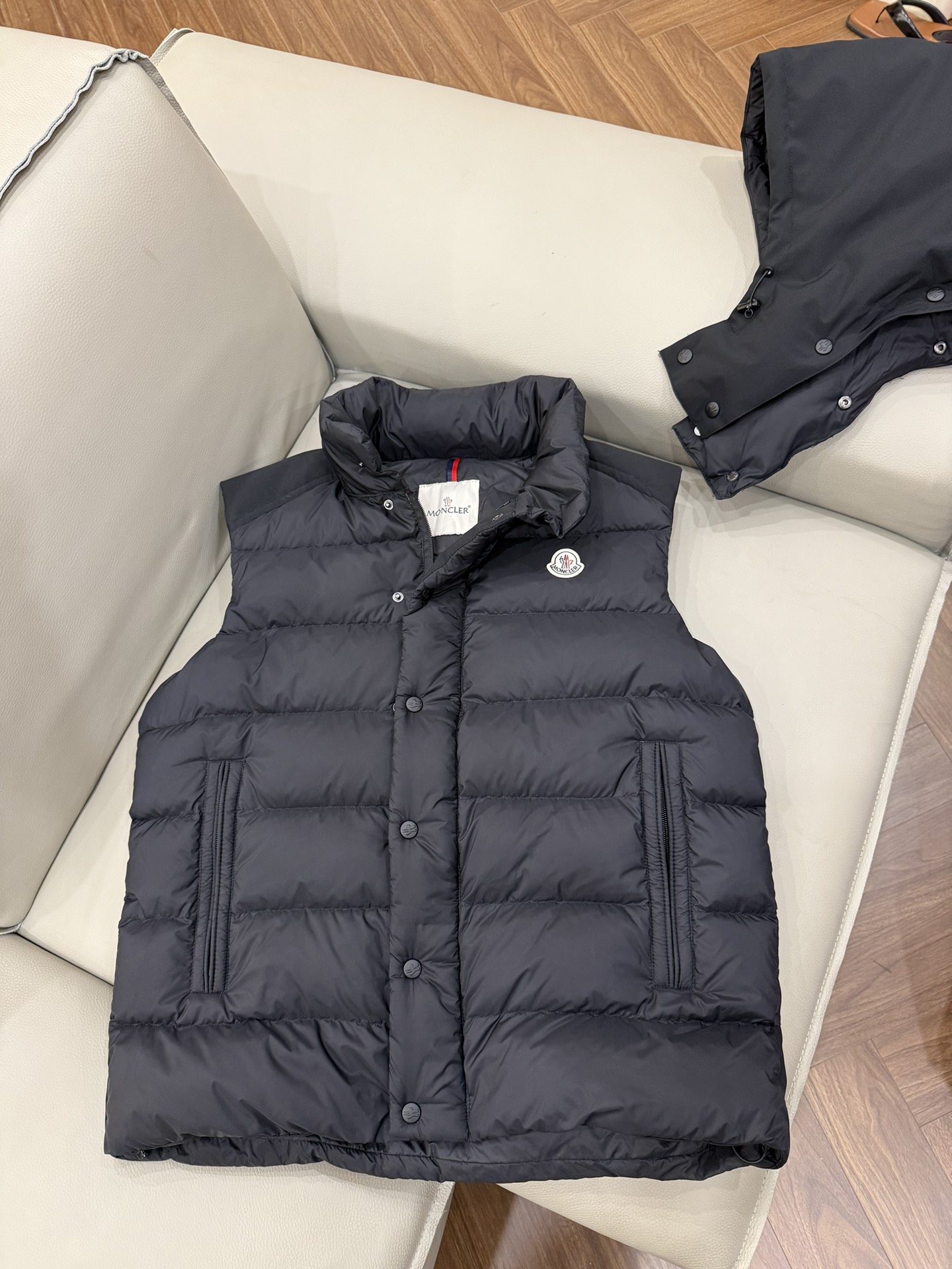 秋冬暖か服 モンクレール ダウンジャケット ベスト  メンズ