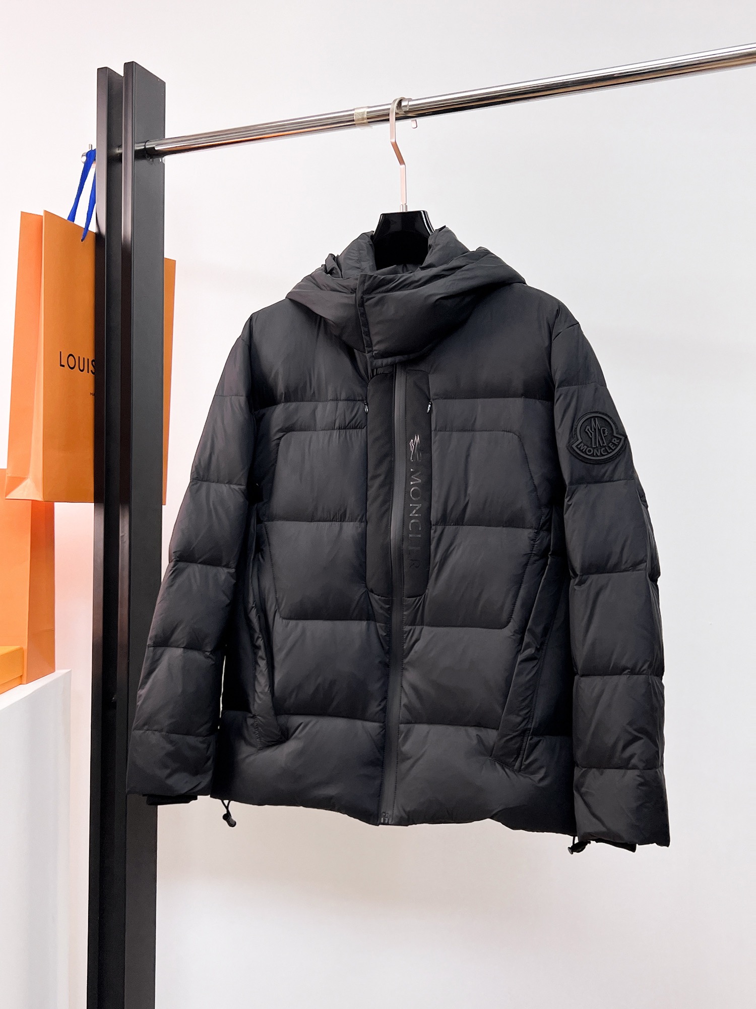 25秋冬暖か服 モンクレール ダウンジャケットアウター メンズ