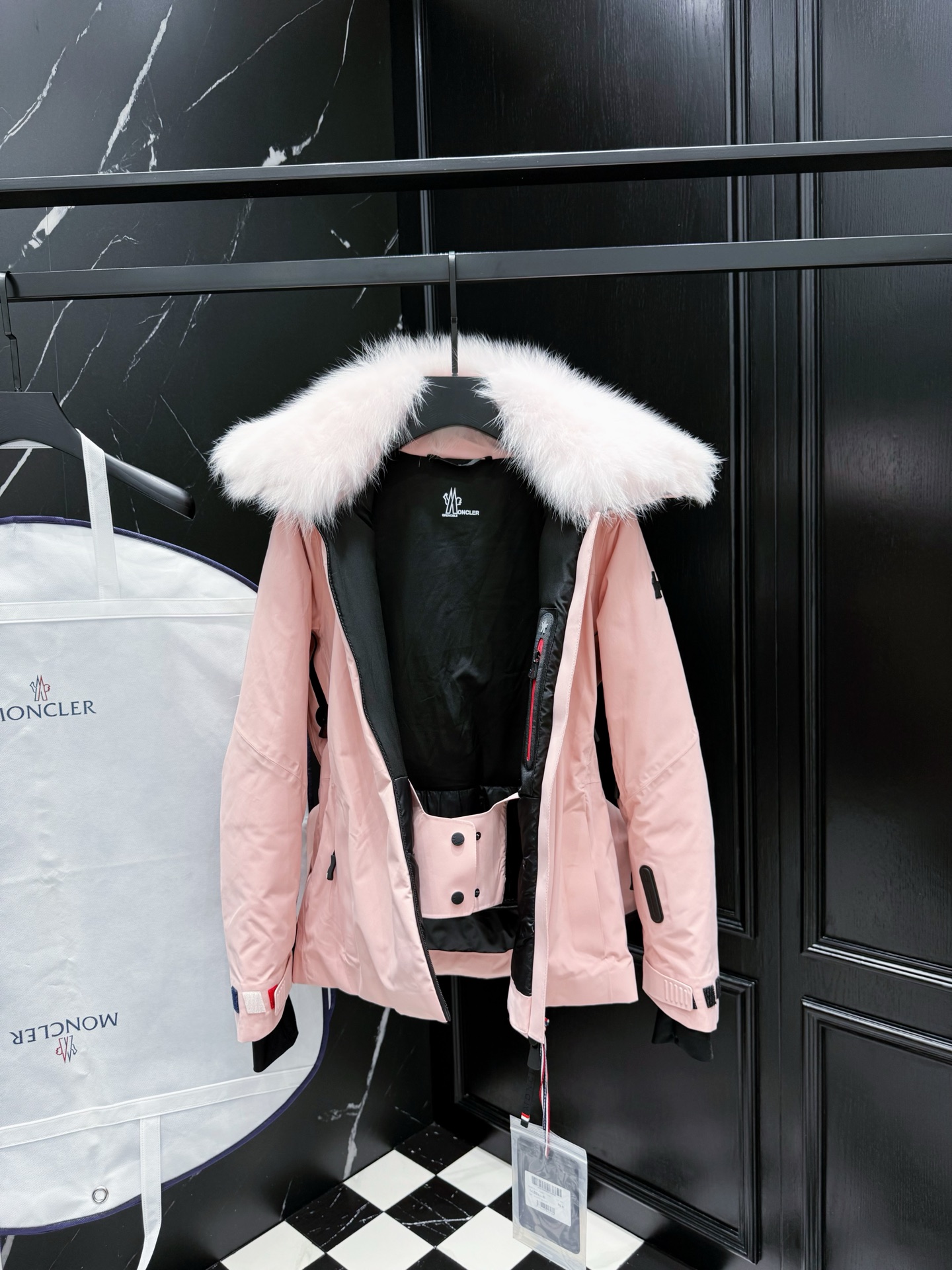 秋冬暖か服 モンクレール ダウンジャケット アウター  レディース
