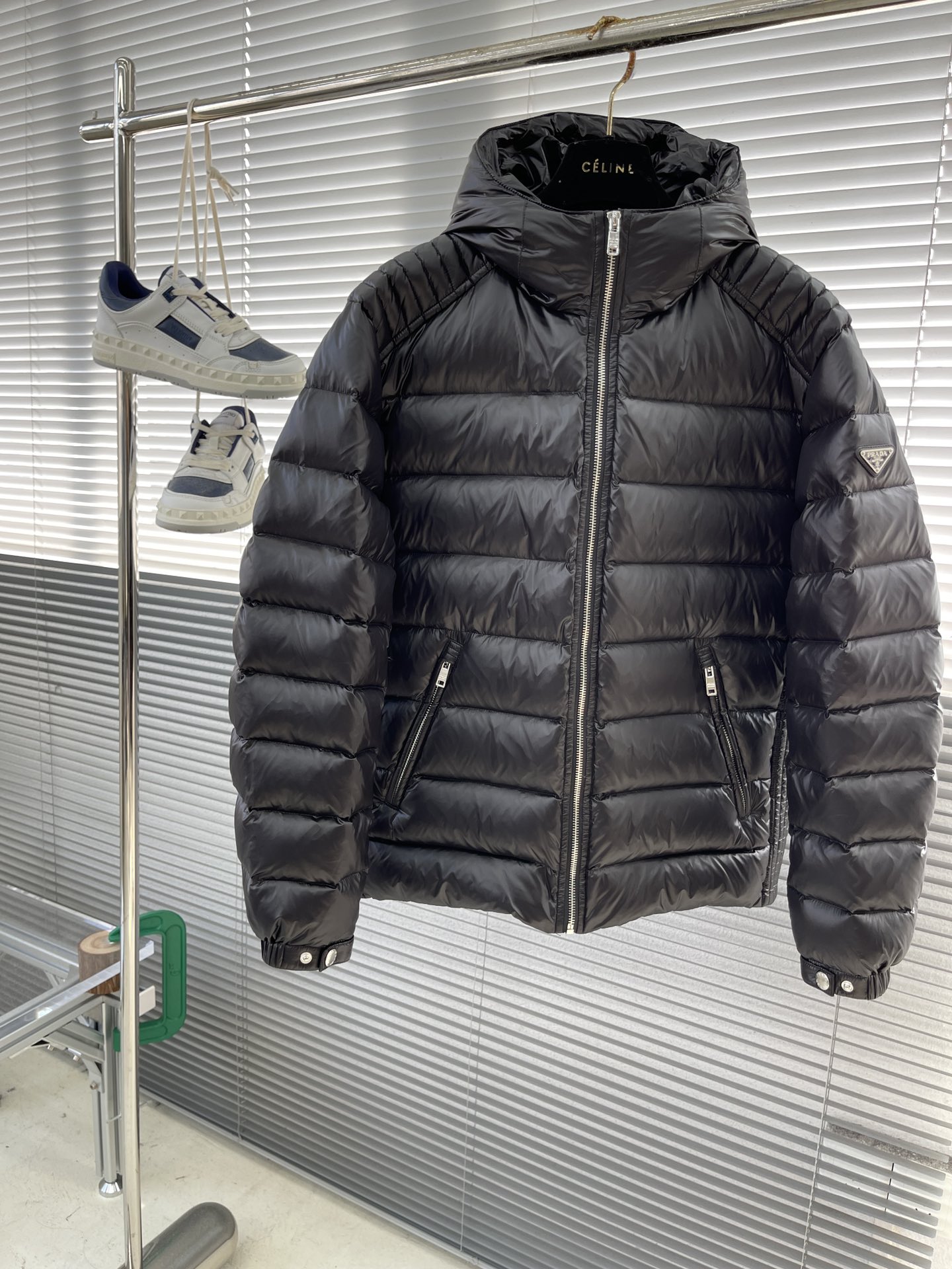 25ss秋冬暖か服 プラダ ダウンジャケット アウター  メンズ