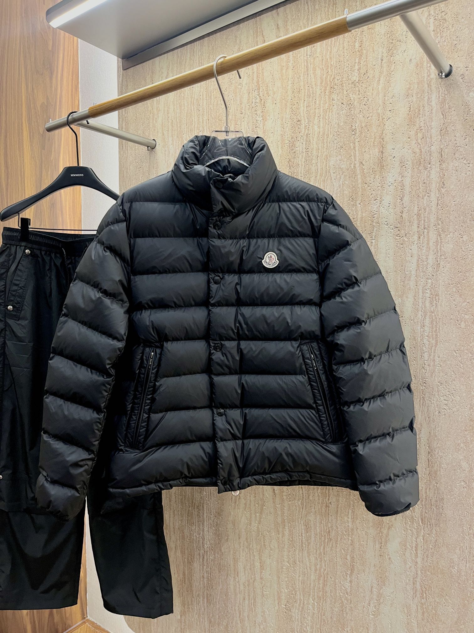 25秋冬暖か服 モンクレール ダウンジャケットアウター メンズ