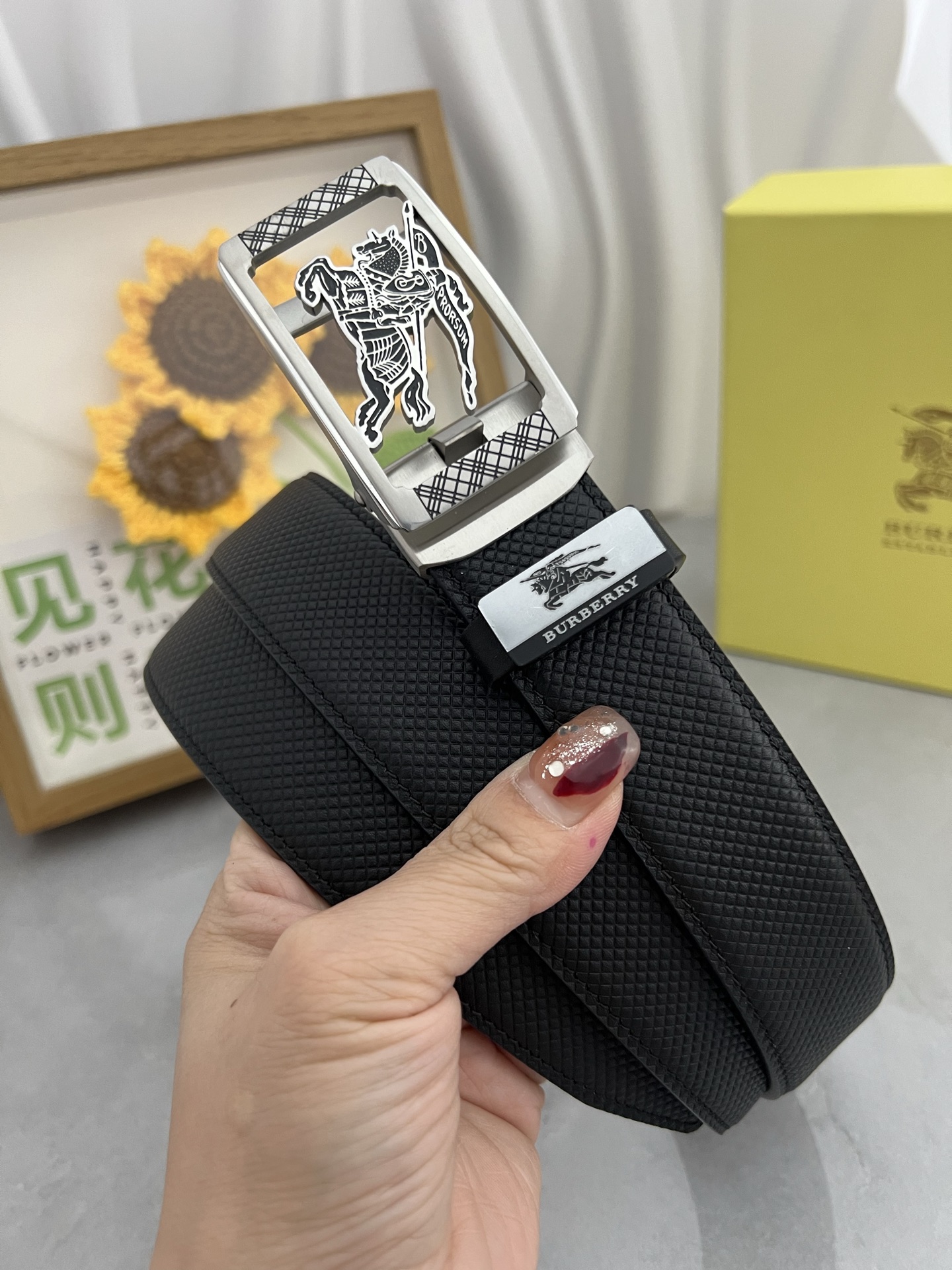 バーバリー 2025新品値下受付 ベルト サンチュール 2508J160+