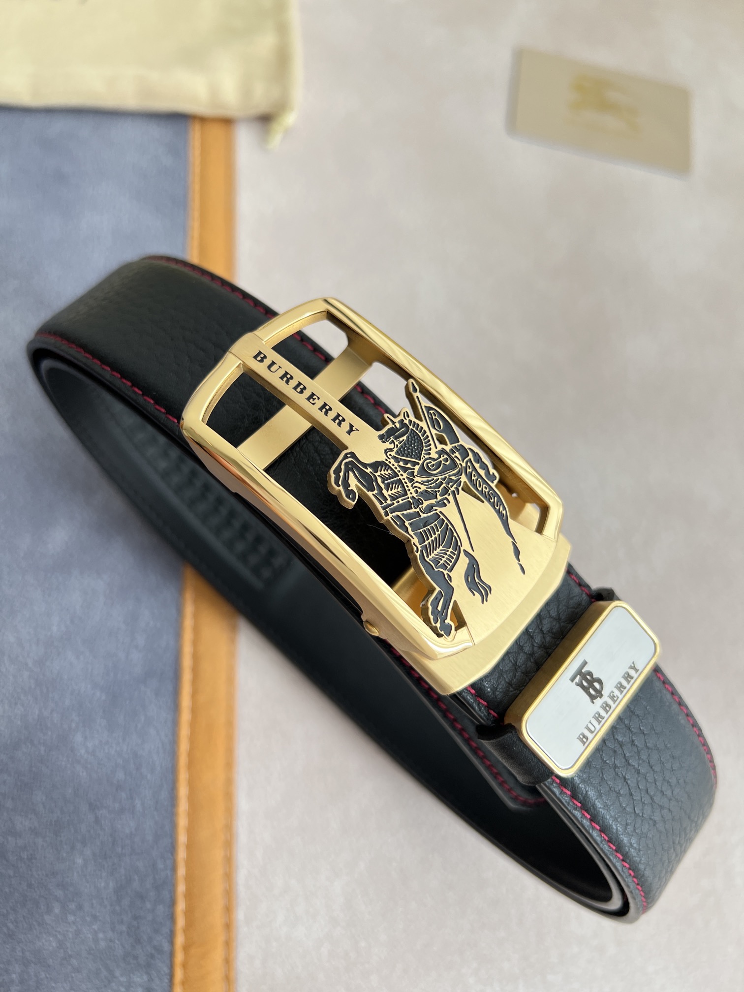 バーバリー 2025新品値下受付 ベルト サンチュール 2508J160+