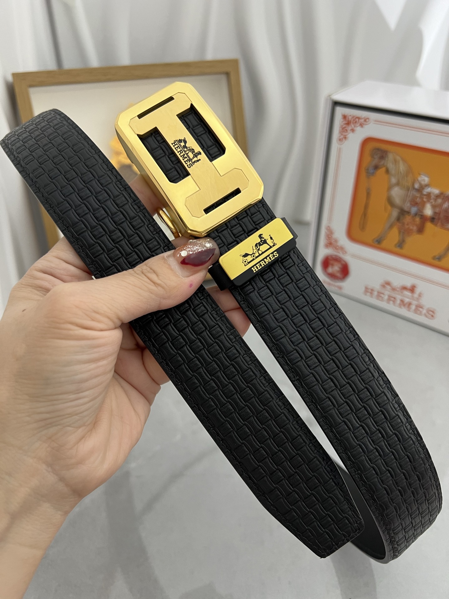 ヴェルサーチ 2025新品値下受付 ベルト サンチュール 2508J160+