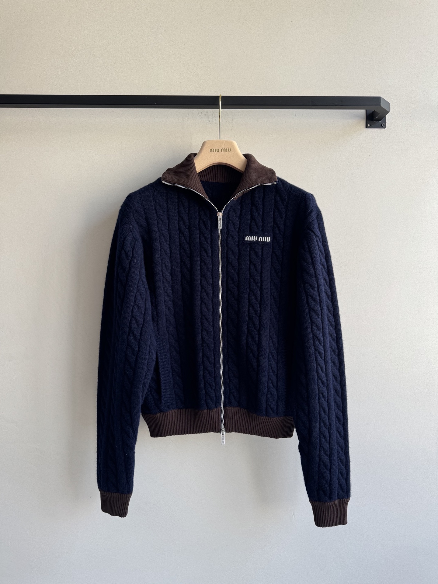 秋冬新品 女性ミュウミュウ カーディガン