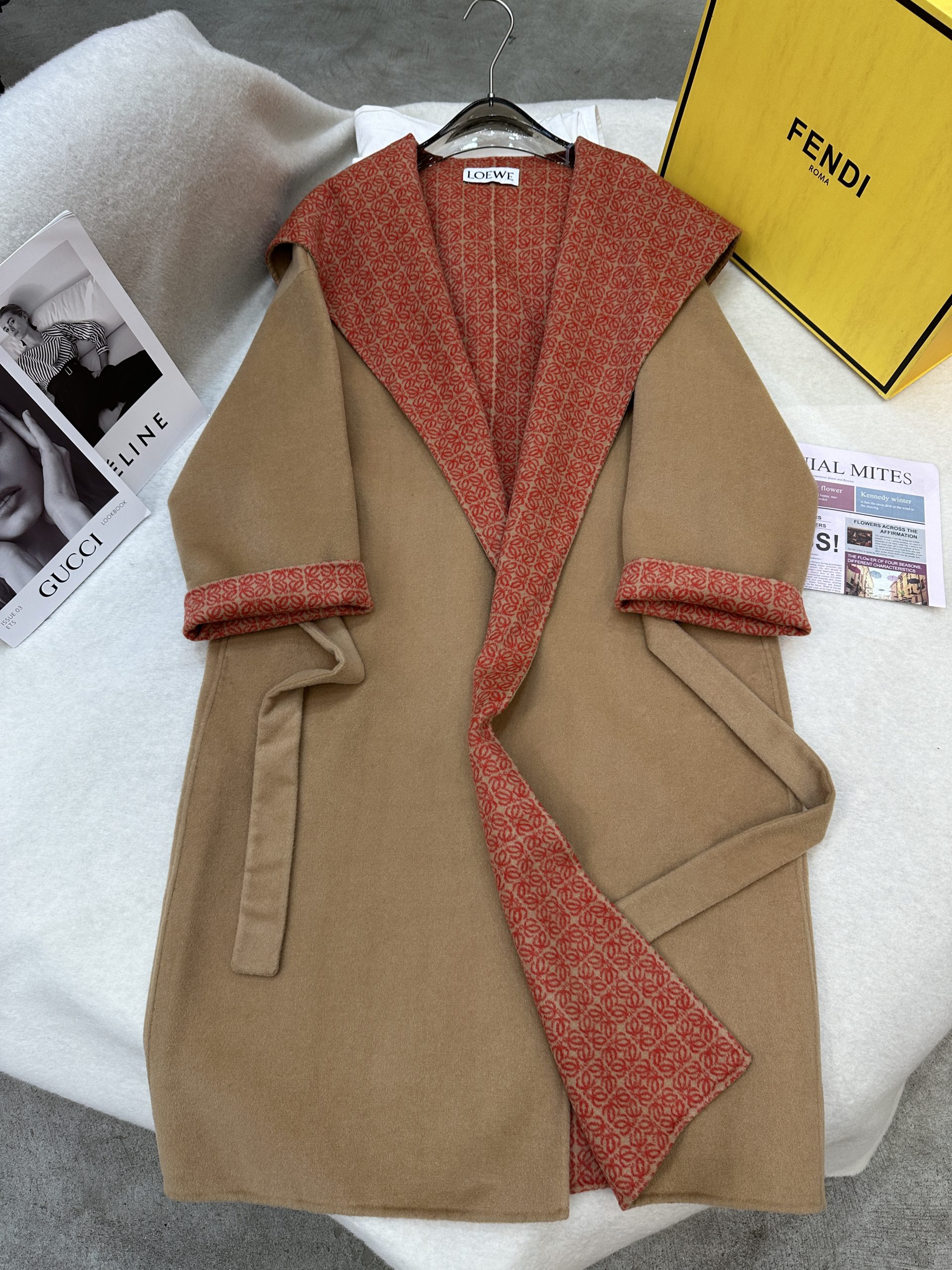 2025秋冬新品 女性ロエベ カシミアコート