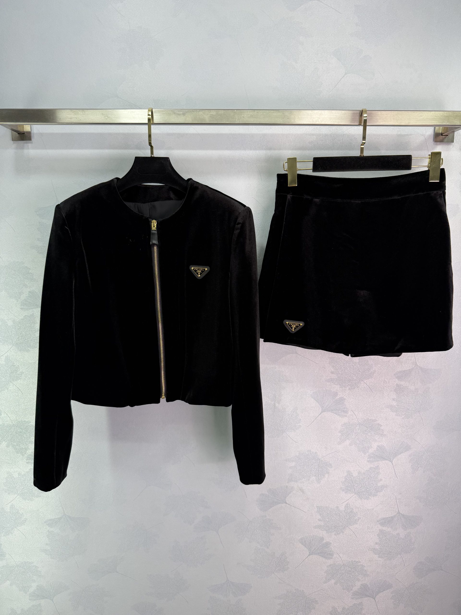 秋冬新品 女性プラダ セットアップ