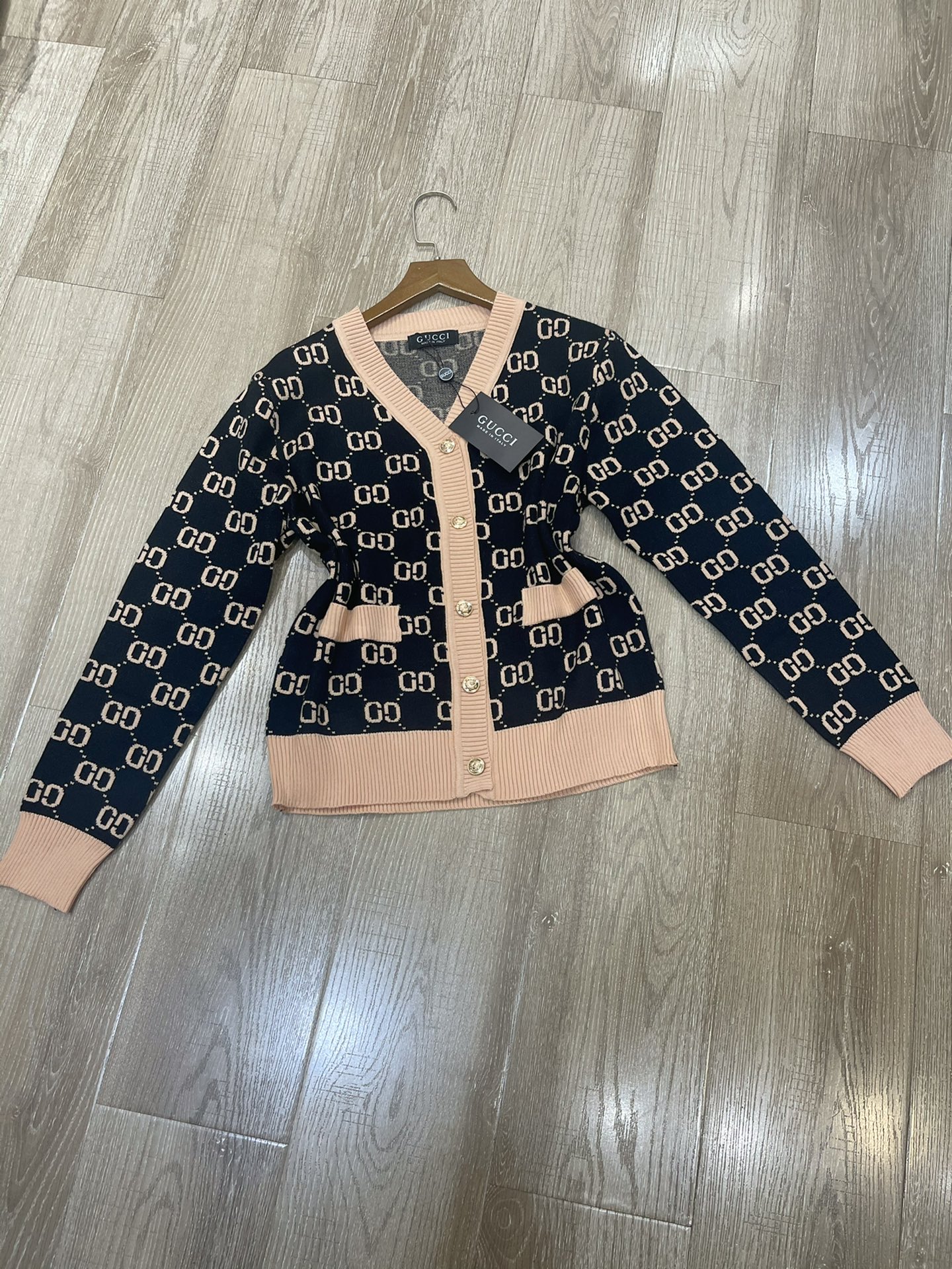 秋冬新品 女性グッチ トップス/アウター