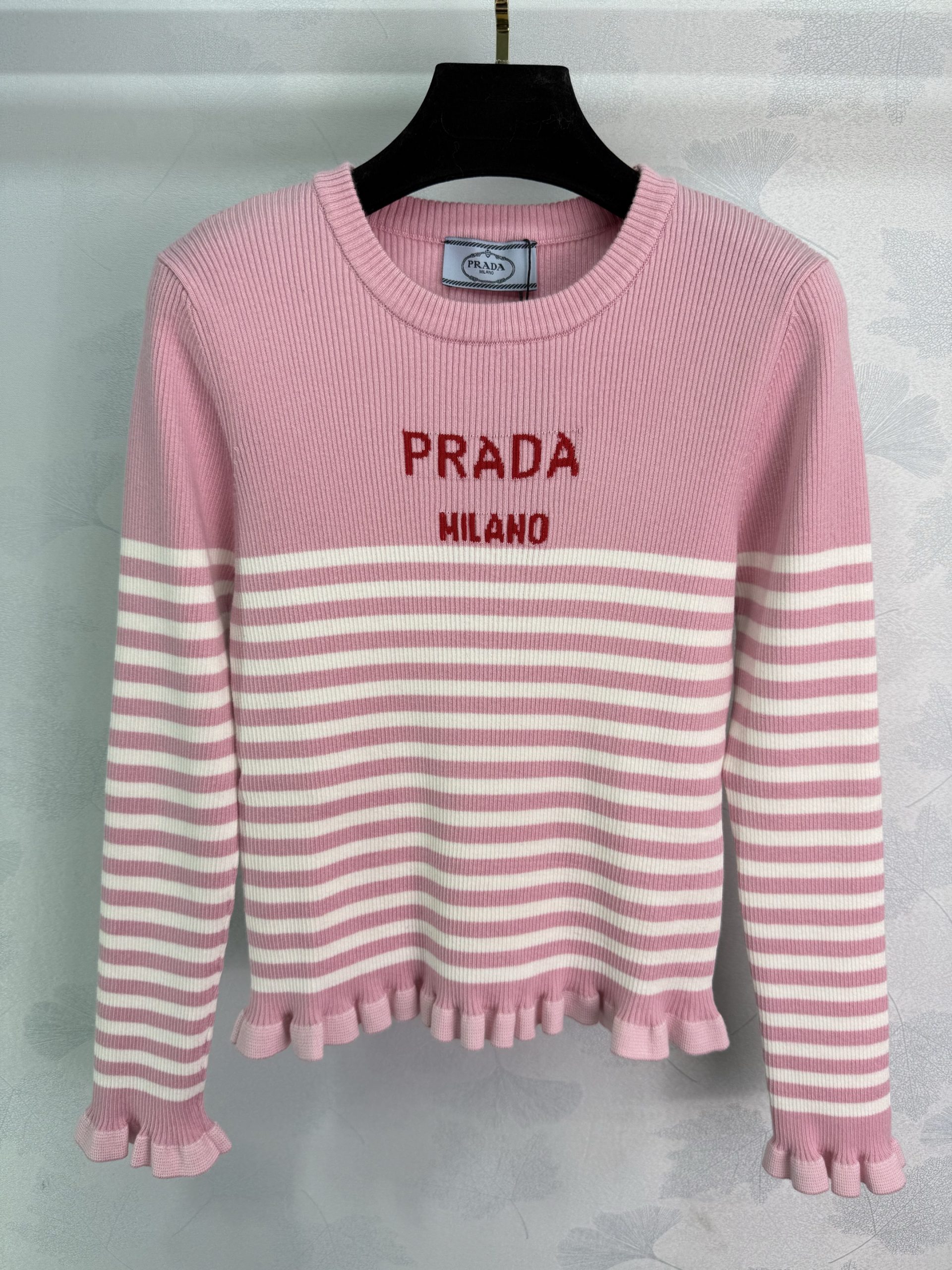 秋冬新品 女性プラダ メリハリ トップス