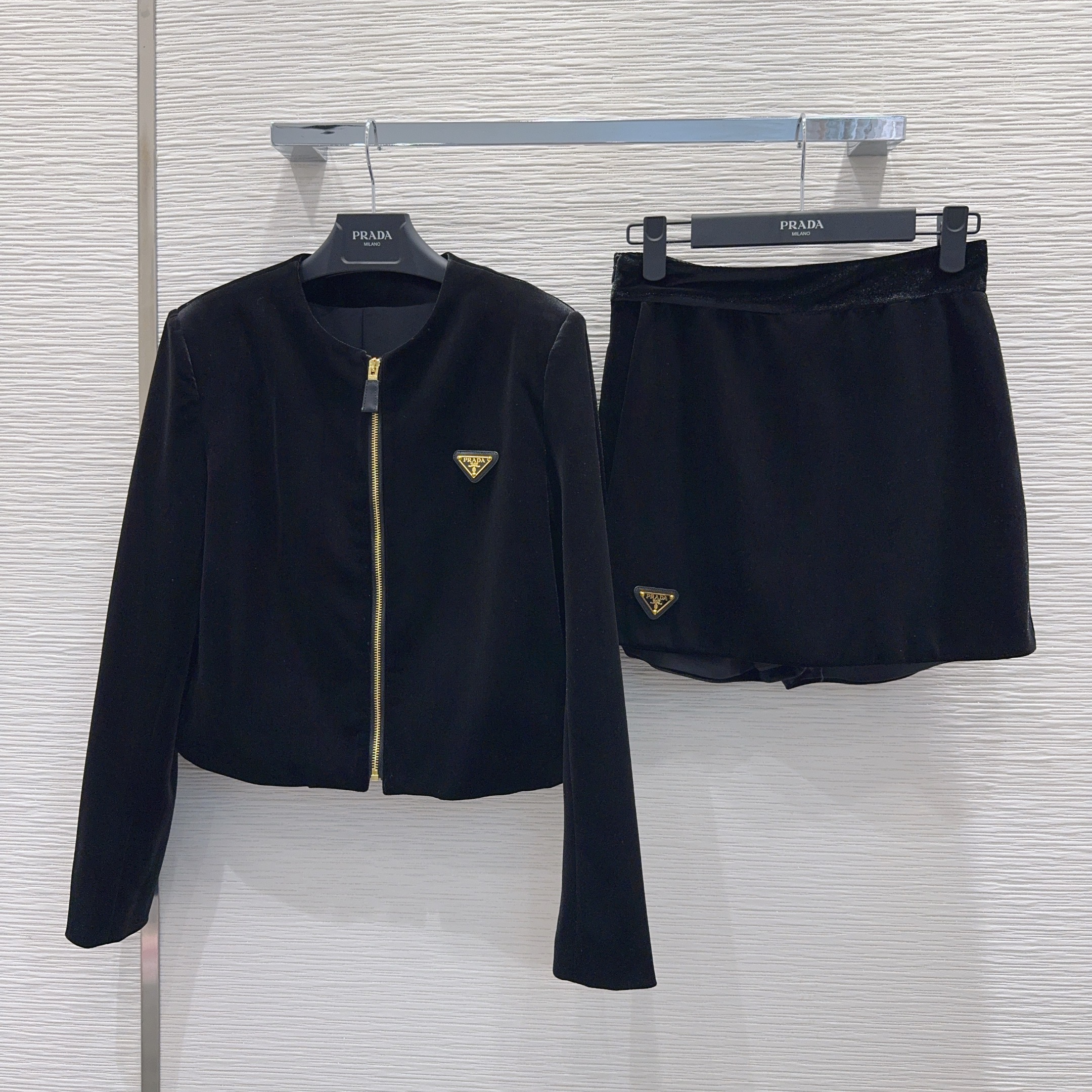 秋冬新品 女性プラダ セットアップ