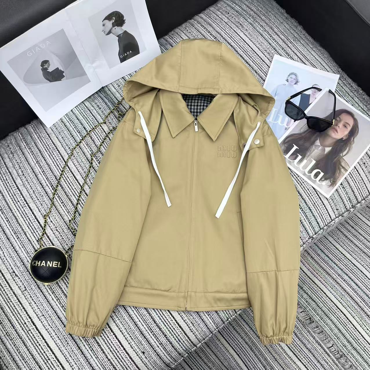 秋冬新品 女性ミュウミュウ ジャケット トレンチコート