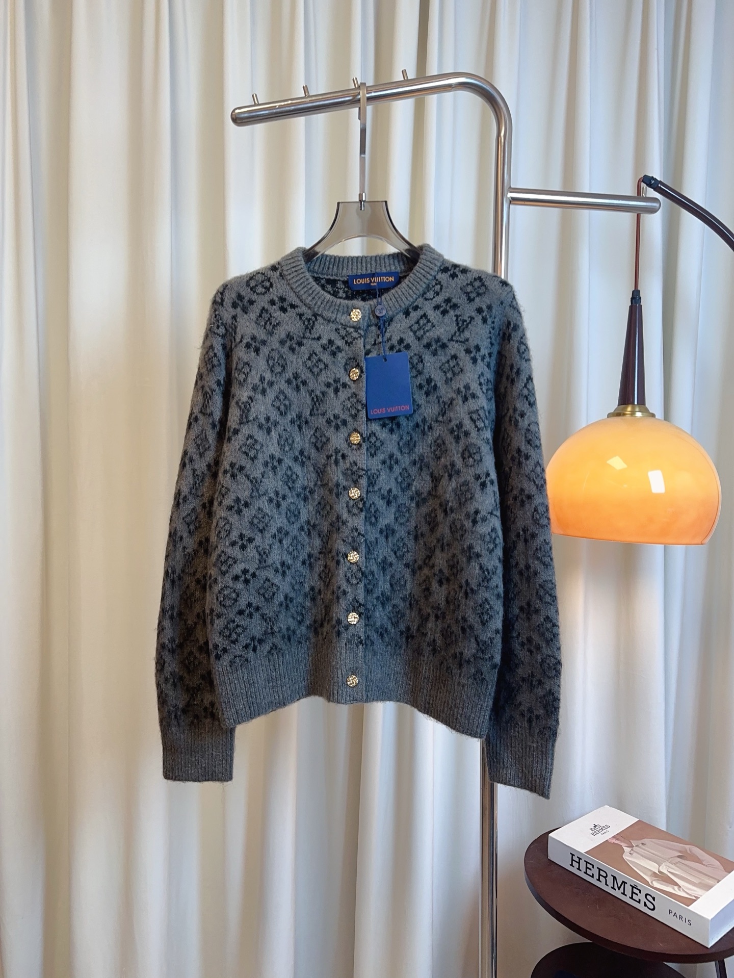 秋冬新品 女性ァッションルイヴィトン メリハリ トップス