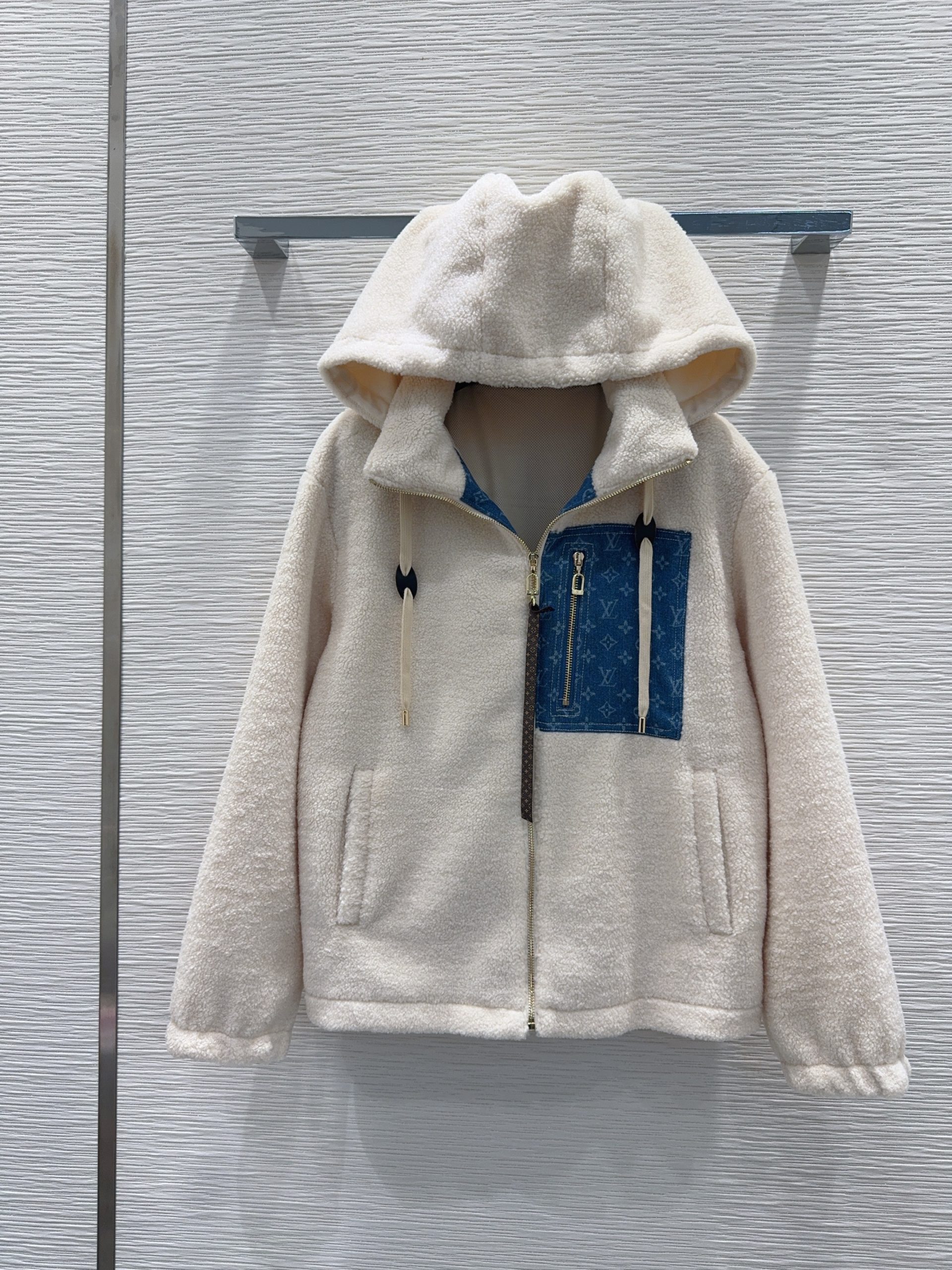 秋冬新品 女性ルイヴィトン トップス/アウター
