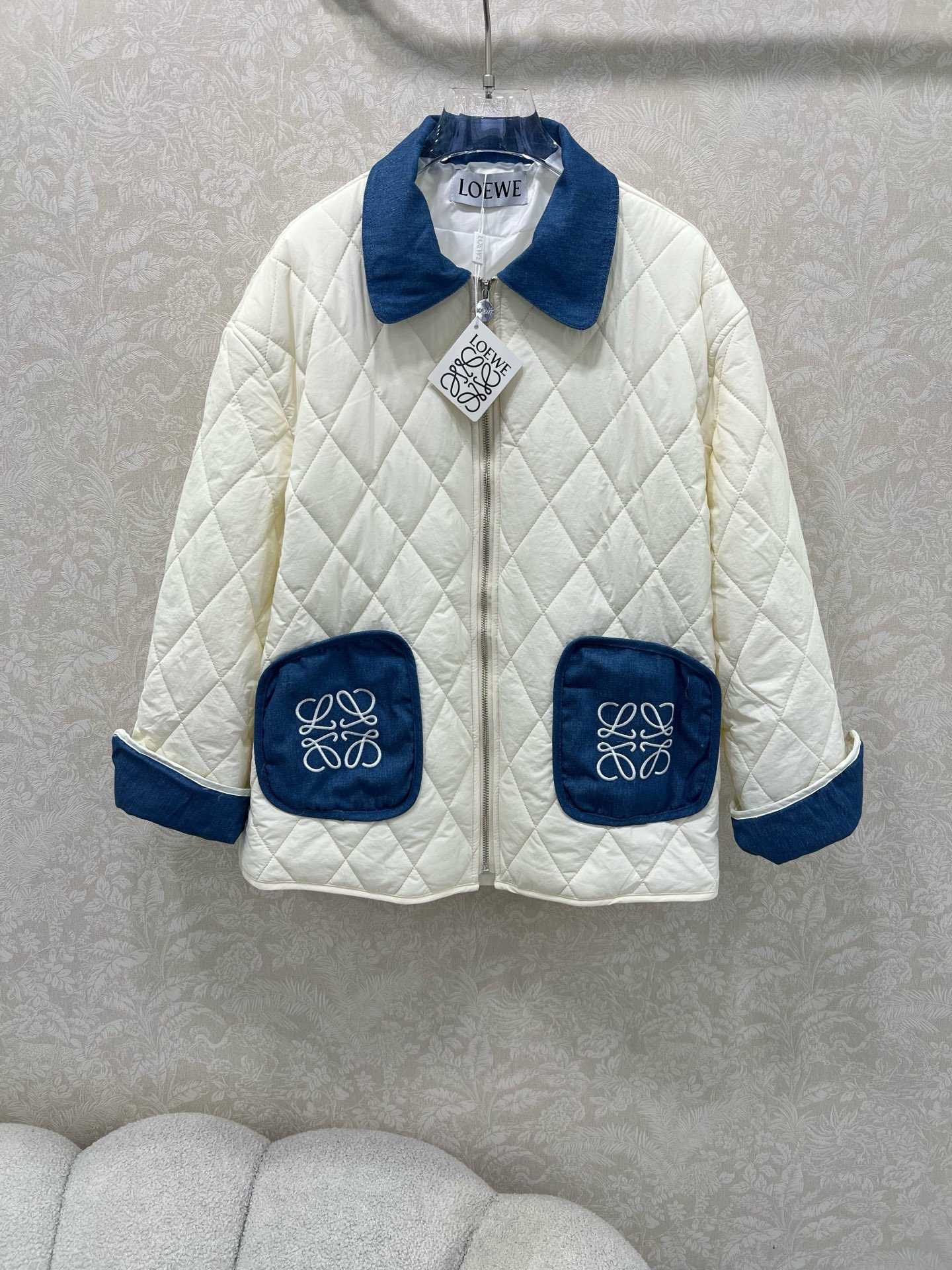 2025秋冬新品 女性ロエベ アウター/トレンチコート 2510