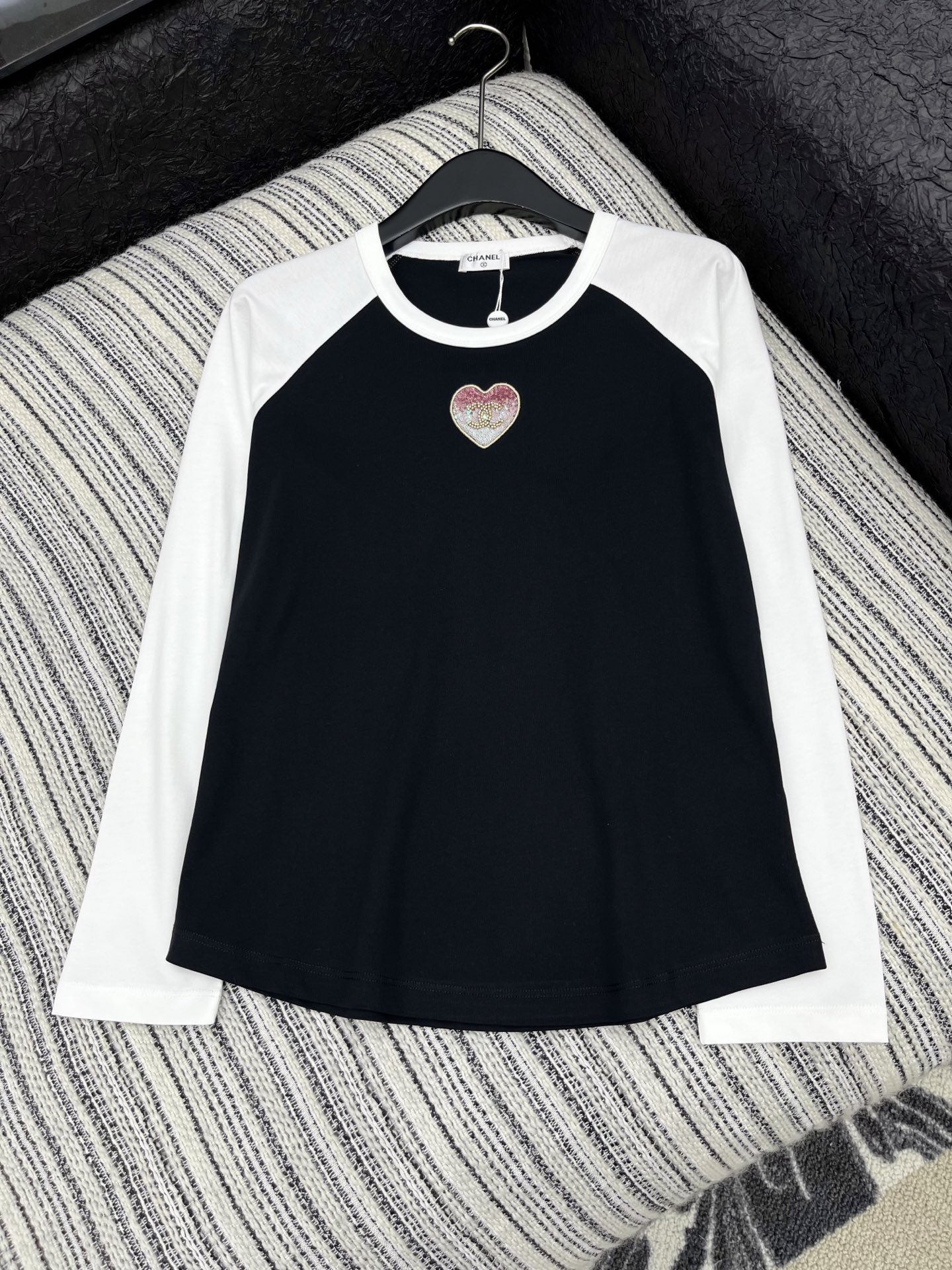 2025秋冬新品 女性シャネル 長袖Tシャツ トップス