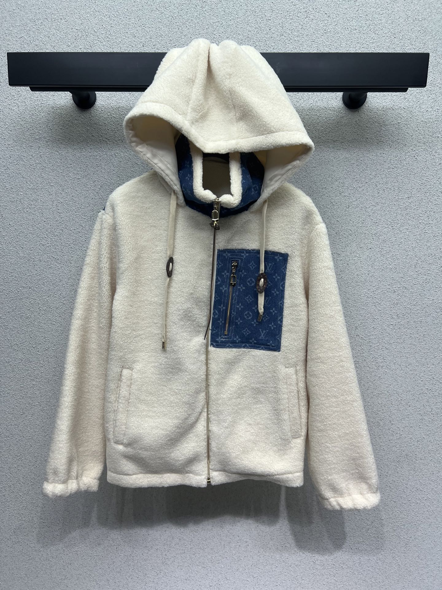 秋冬新品 女性ルイヴィトン トップス/アウター