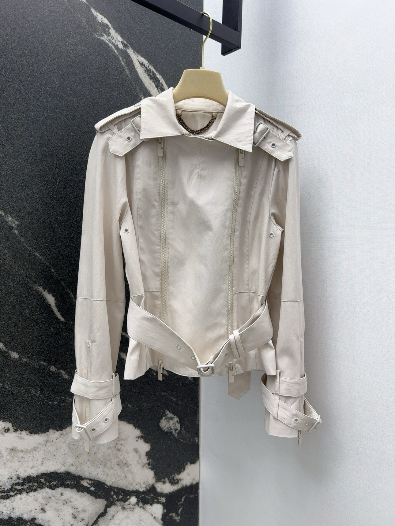 秋冬新品 女性バーバリー アウター/トレンチコート