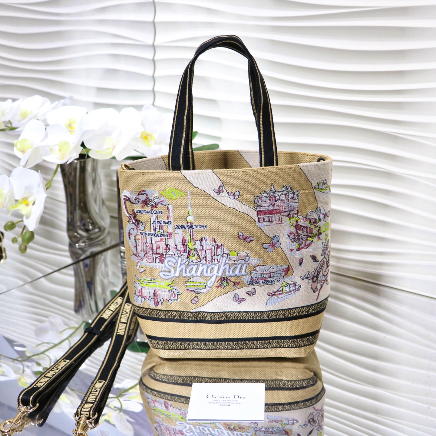 25SS最新作クリスチャンディオール バッグ 鞄 カバン BOOK TOTE 2509